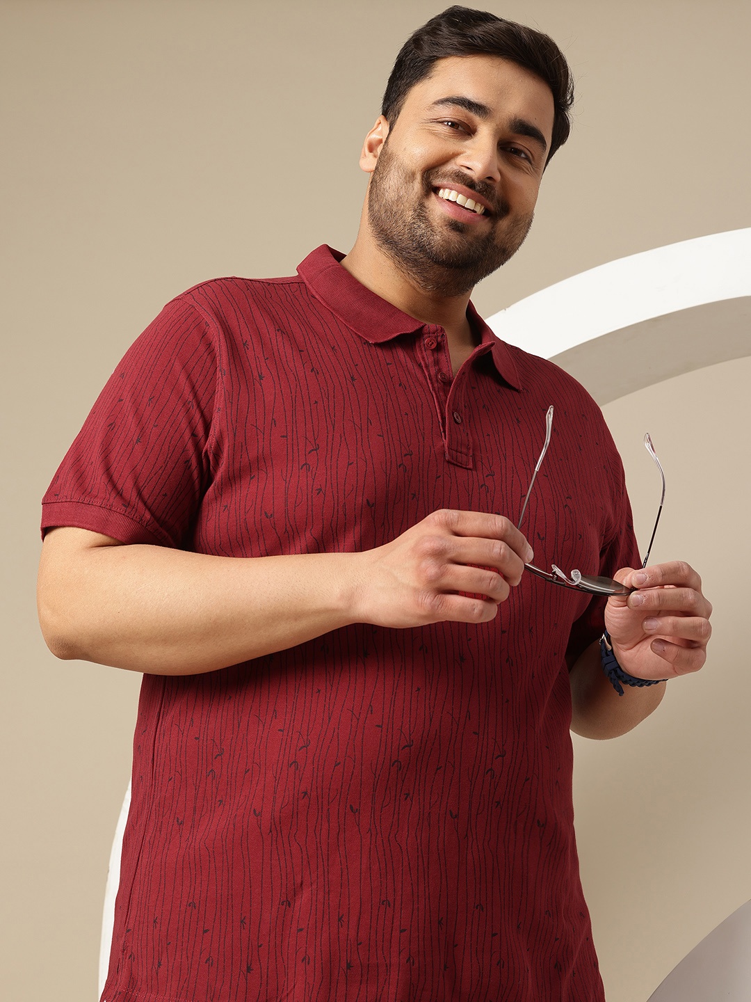 

Sztori Plus Size Floral Printed Polo Collar Pure Cotton T-shirt, Maroon