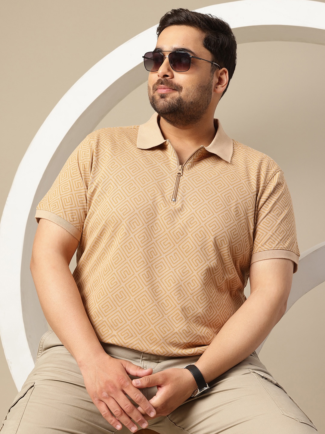 

Sztori Plus Size Printed Polo Collar T-shirt, Beige
