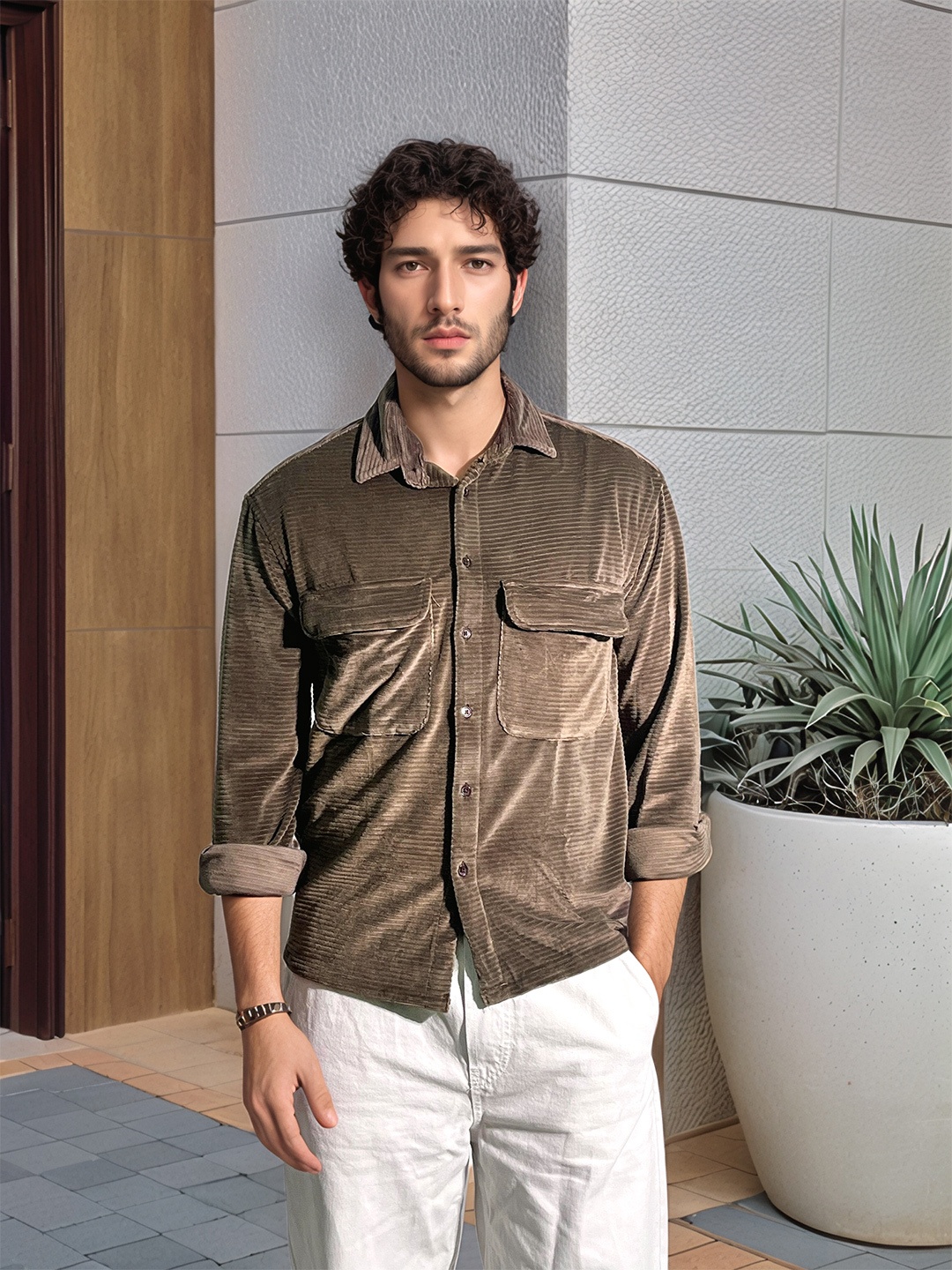 

UNRL Men Corduroy Casual Shirt, Brown