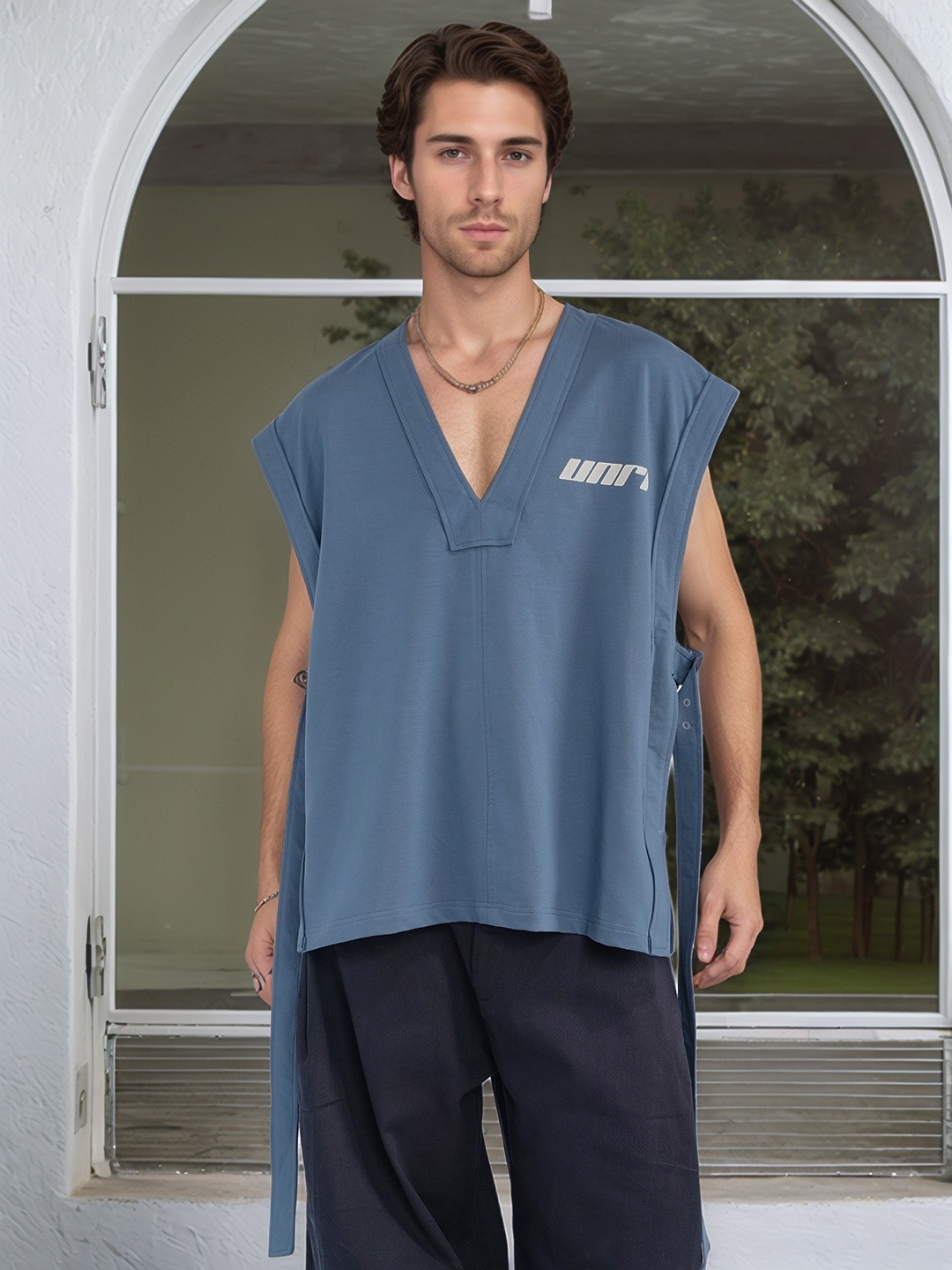 

UNRL V-Neck Drop-Armhole Buckle Tie-ups Extended Sleeves Oversized T-shirt, Blue