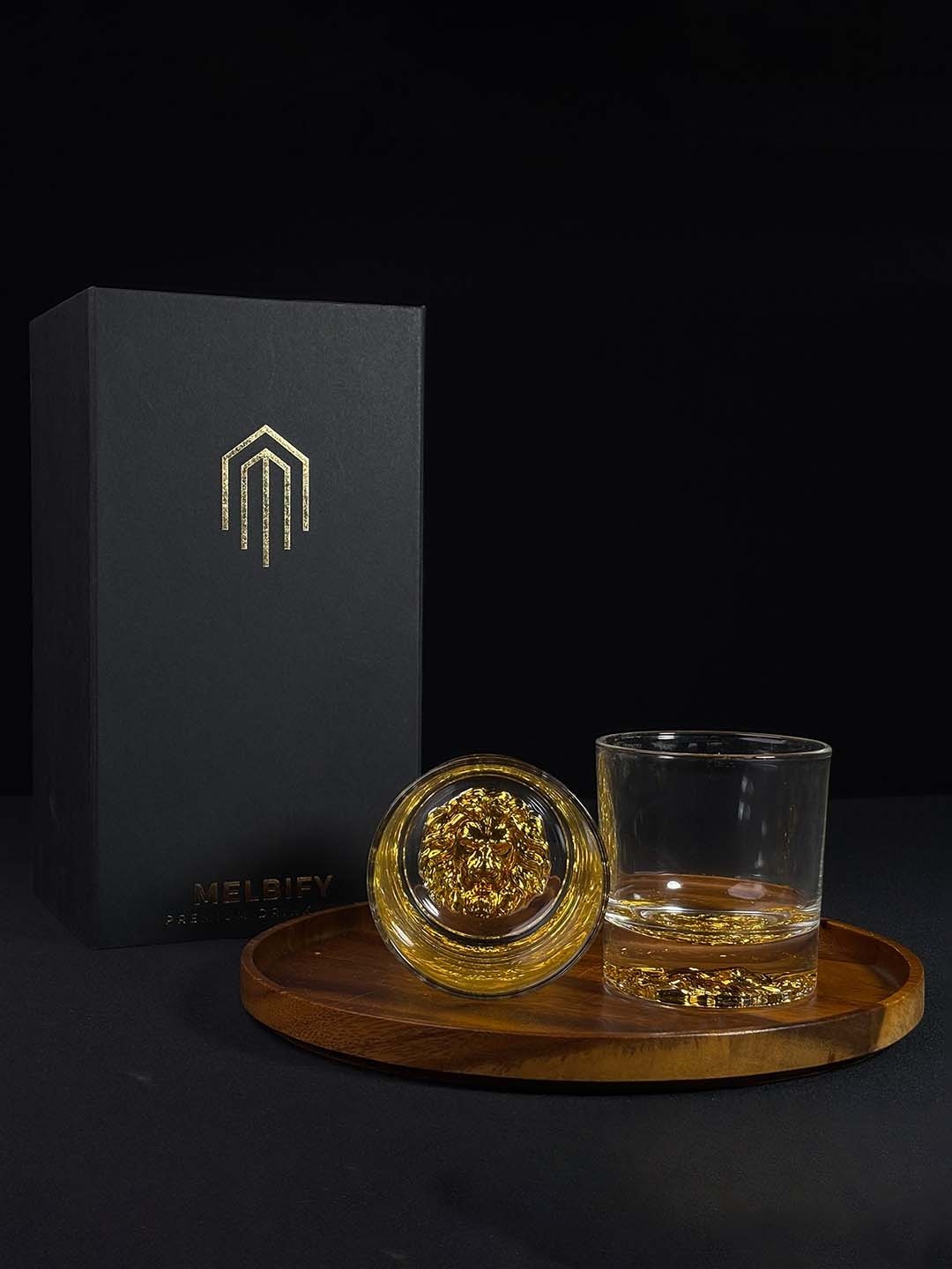 

MELBIFY Transparent 2 Pieces Gold Lion Whiskey Glass 300 ml each