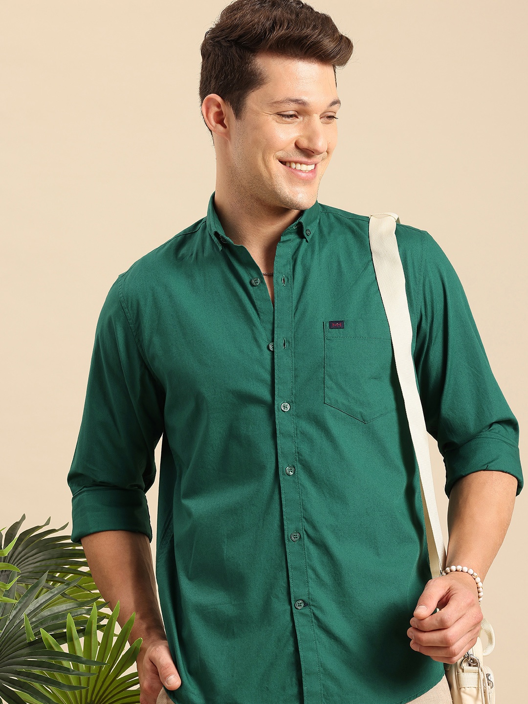 

Mast & Harbour Men Standard Pure Cotton Casual Shirt, Green