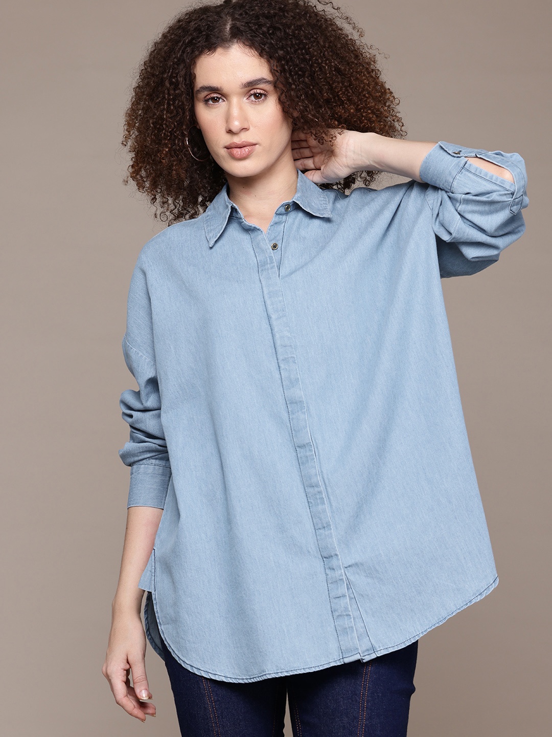 

Roadster Women Classic Faded Pure Cotton Casual Shirt, Blue