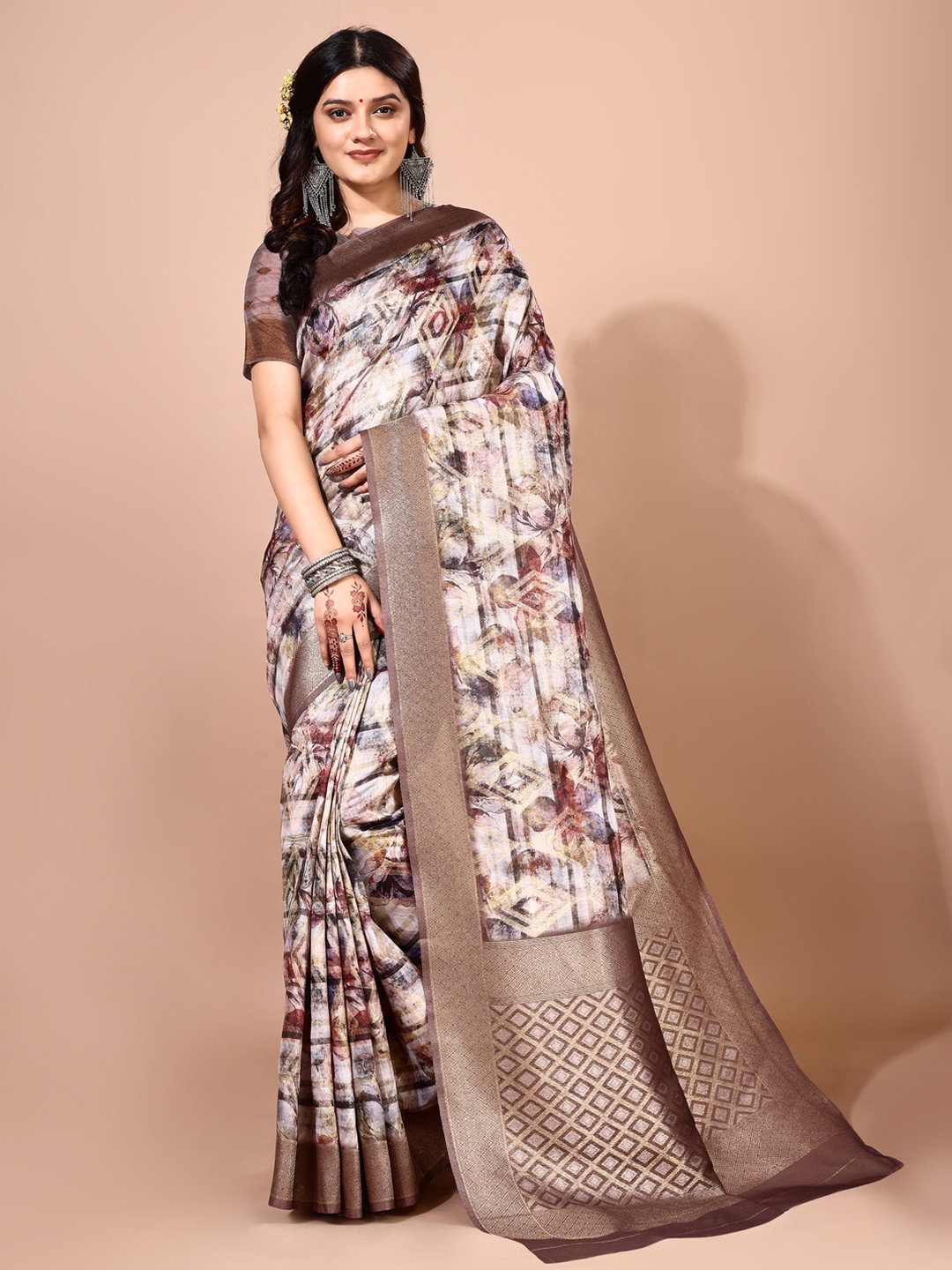 

Avyay Creation Floral Printed Banarasi Saree, Brown