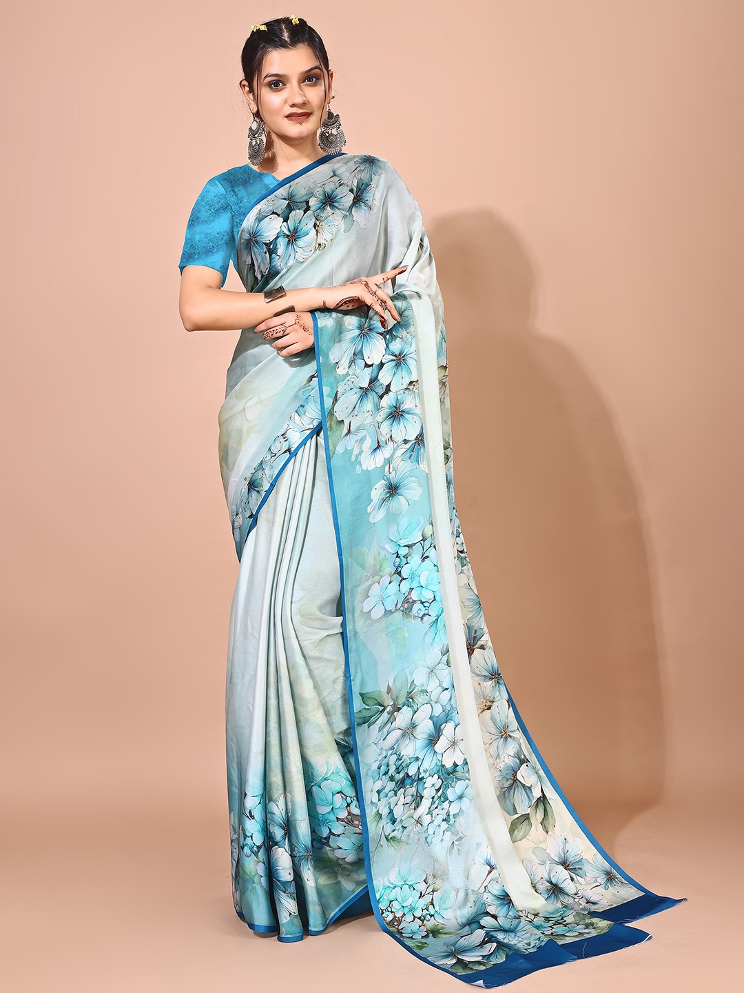 

Avyay Creation Floral Georgette Banarasi Saree, Blue