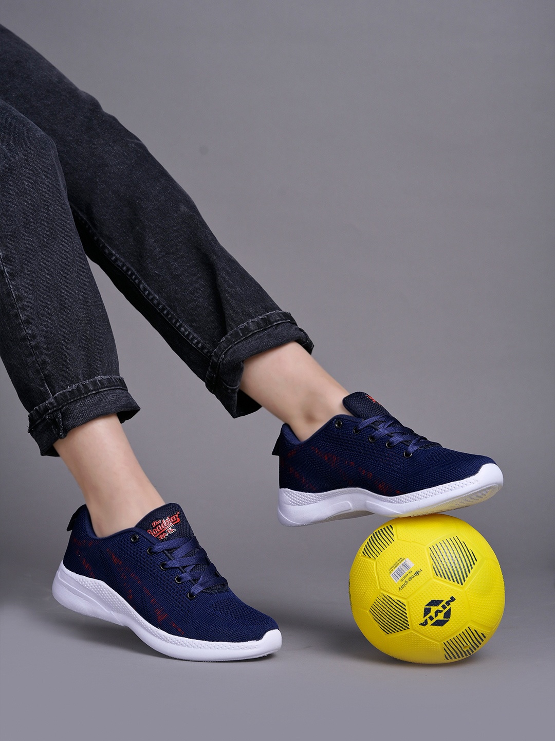 

The Roadster Lifestyle Co Women Lightweight Round Toe Lace-Ups Sports Shoes, Blue