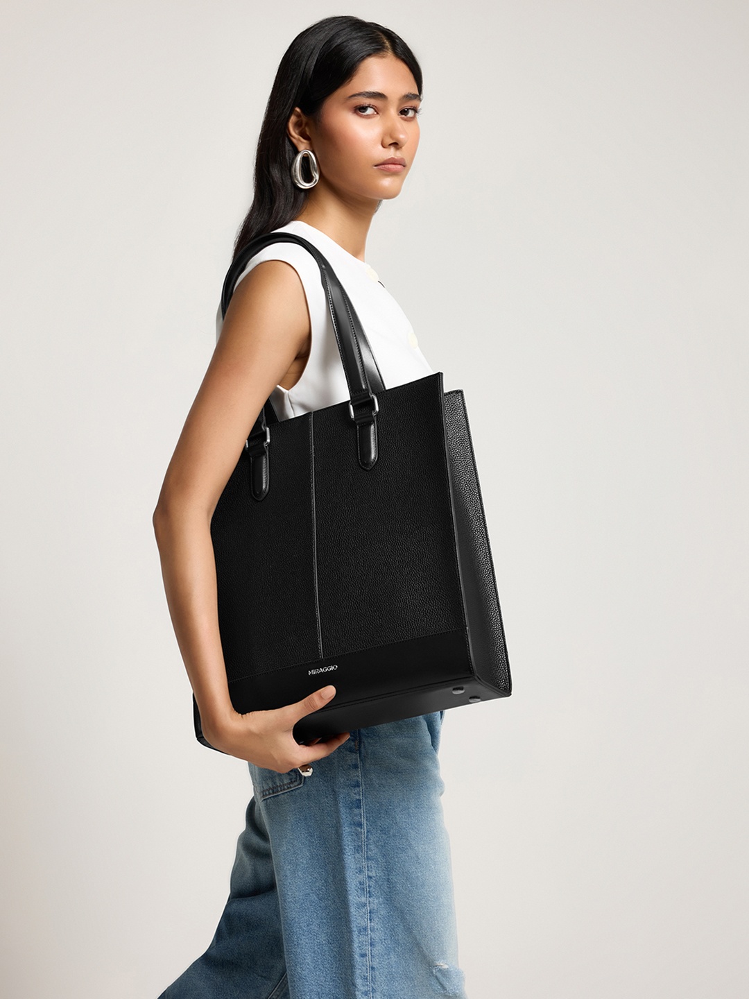 

MIRAGGIO Black PU Drew Tote Bag