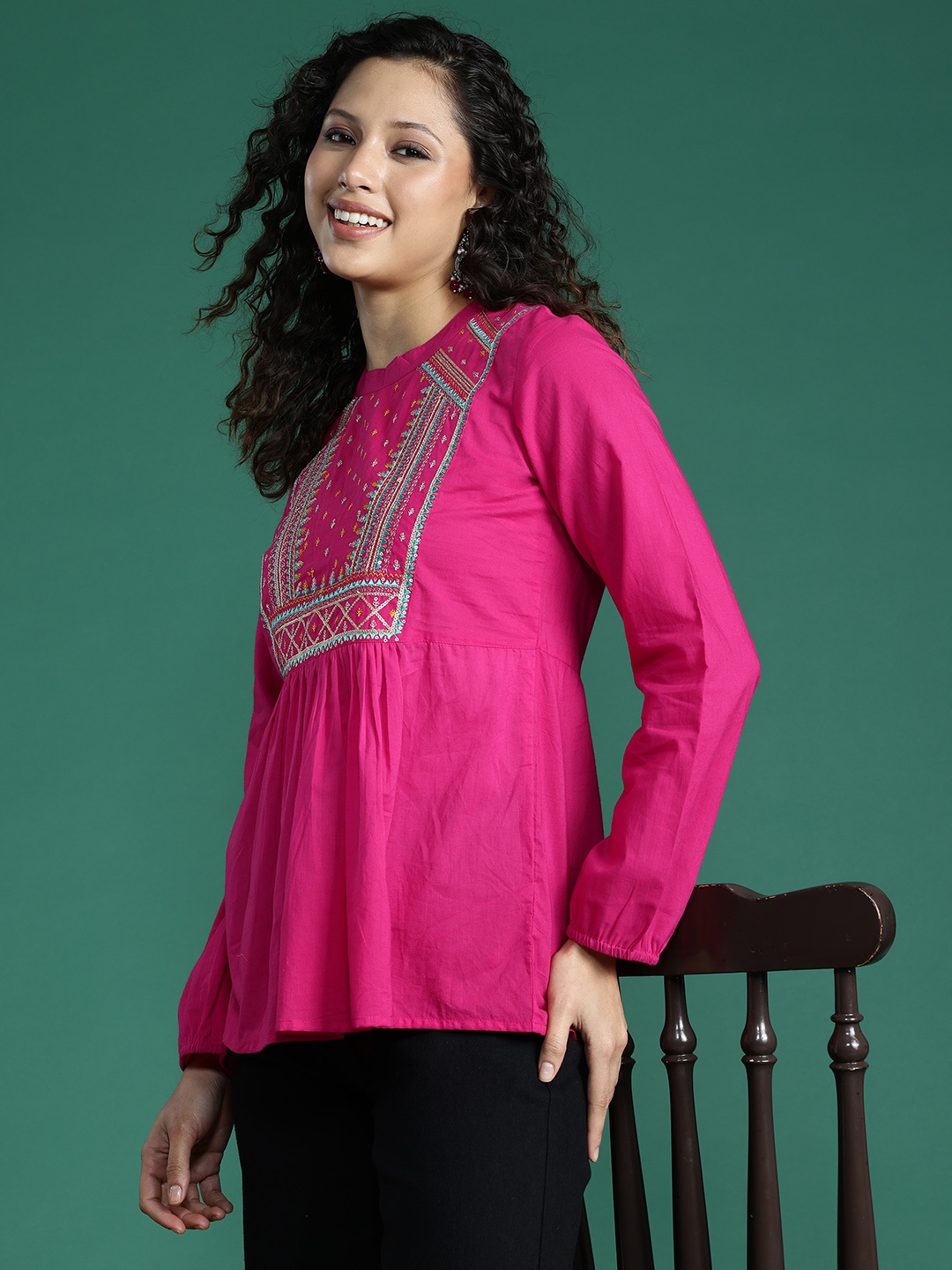 

Sangria Women Embroidered Cotton Top, Pink