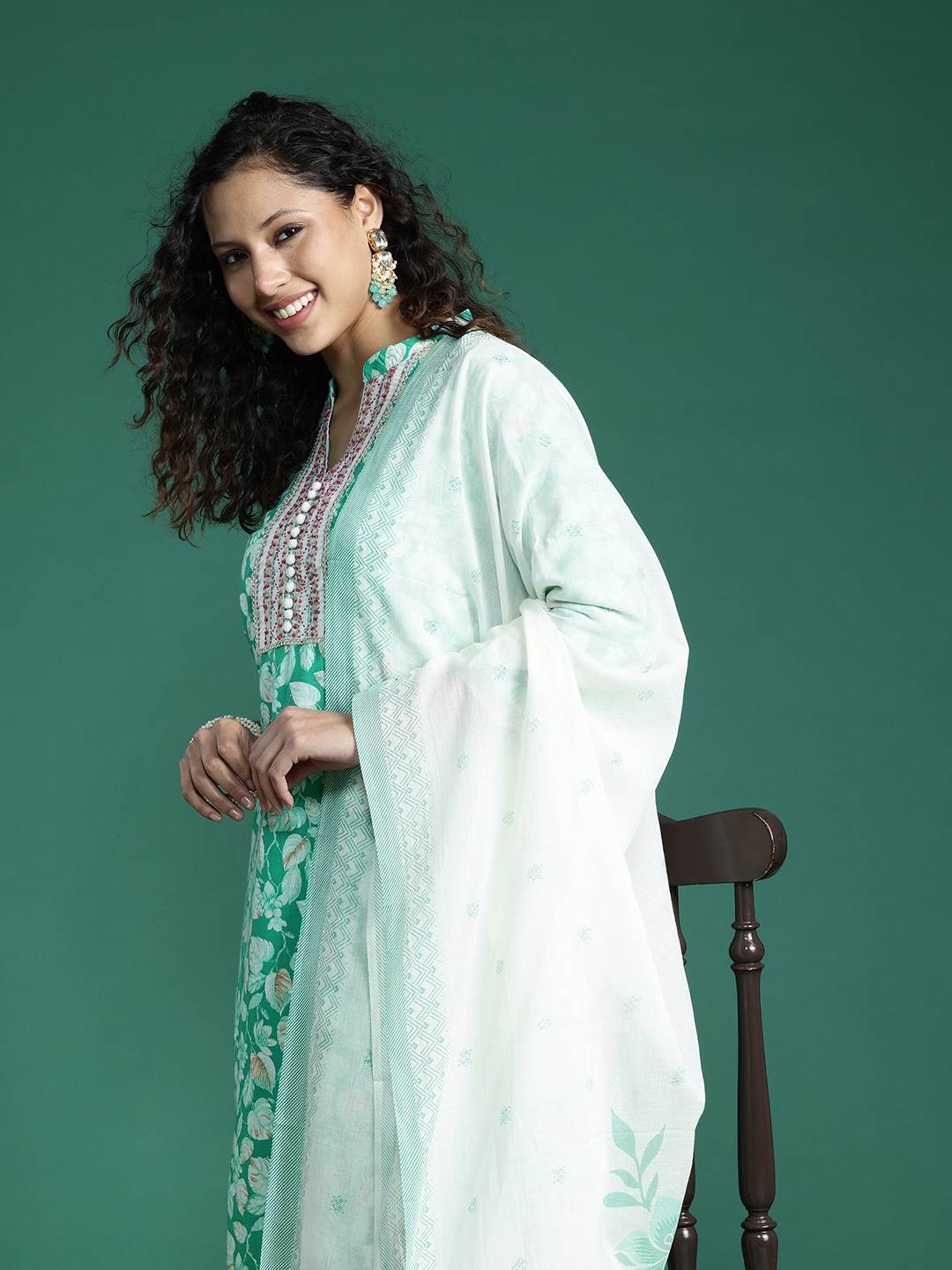 

Sangria Floral Printed Thread Work Pure Cotton Kurta with Trousers & With Dupatta, Green