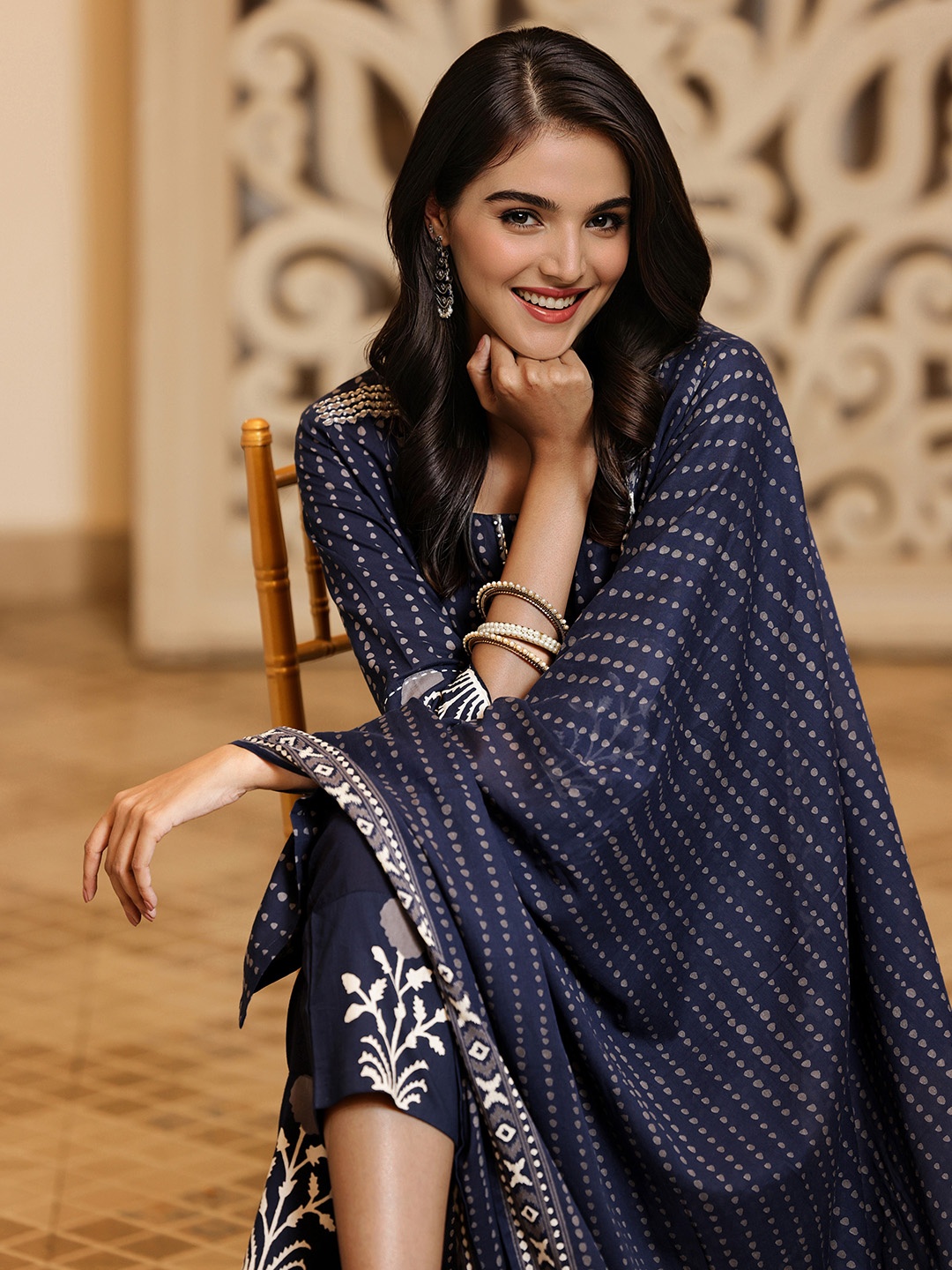 

Ishin Ethnic Motifs Printed Pure Cotton Straight Kurta With Trousers & Dupatta, Navy blue