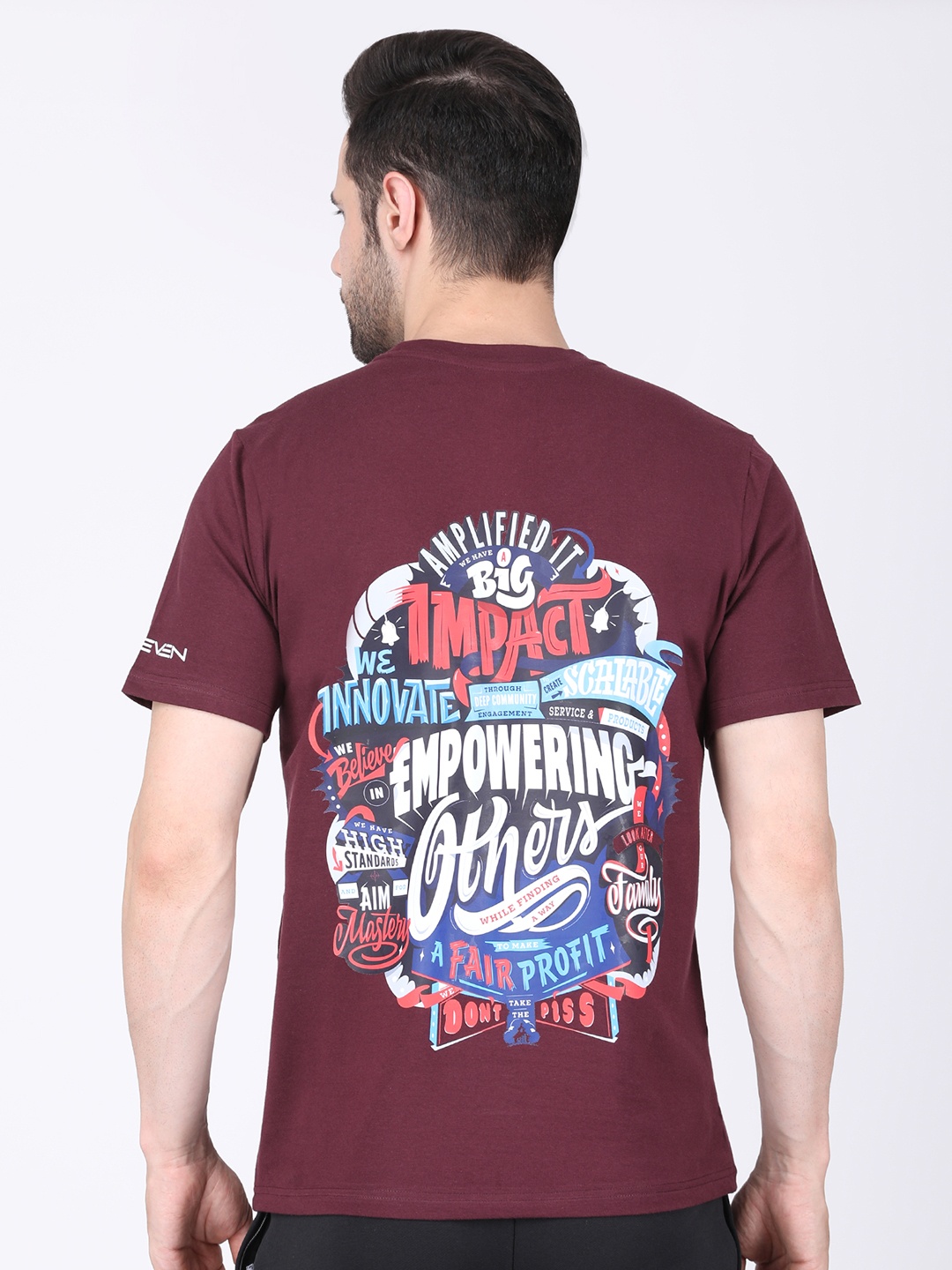 

M7 EMPIRE Men Printed Pockets T-shirt, Maroon