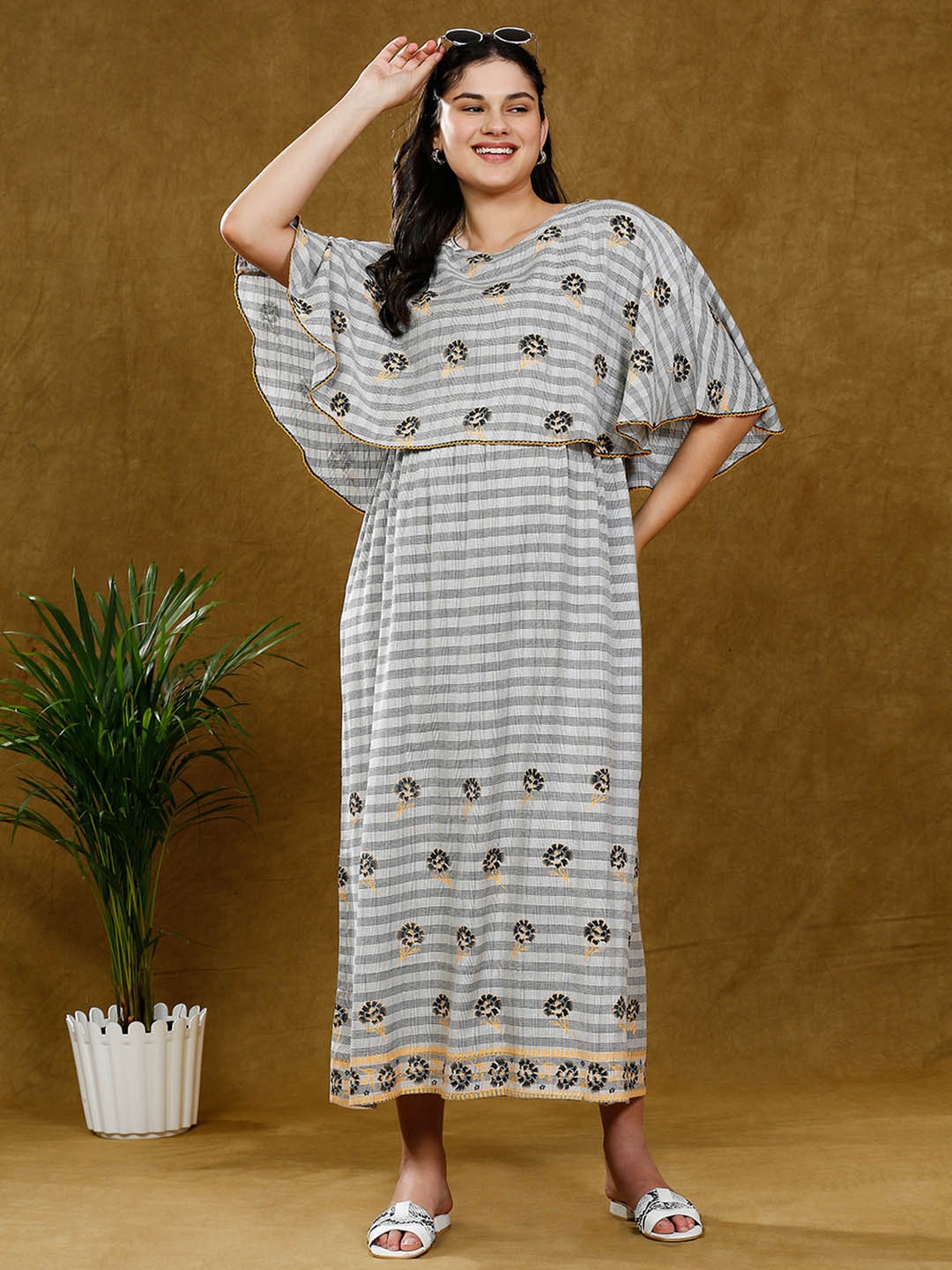 

DUMMY SHAPE Striped Cape Sleeve Maternity Maxi Dress, White