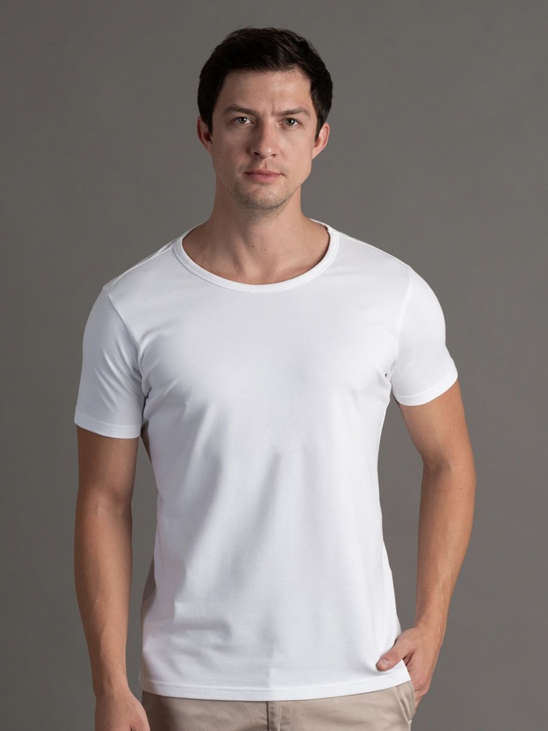 

ARISTOBRAT Men Pockets T-shirt, White