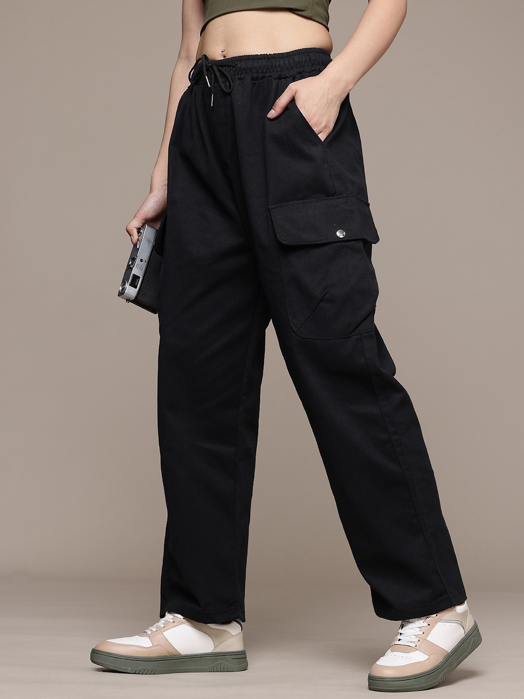 

The Roadster Life Co. Women Regular Trousers, Black