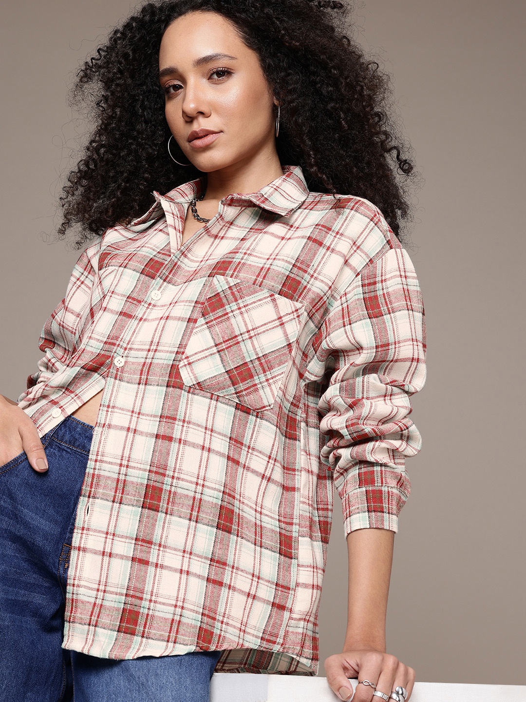 

The Roadster Life Co. Opaque Checked Casual Shirt, Off white