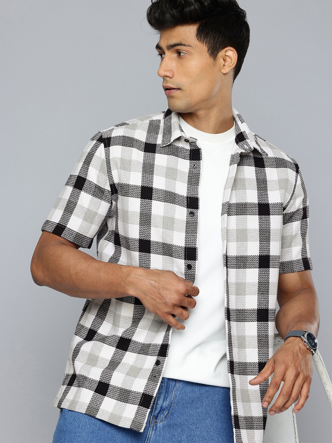 

Flying Machine Opaque Checked Pure Cotton Casual Shirt, Black