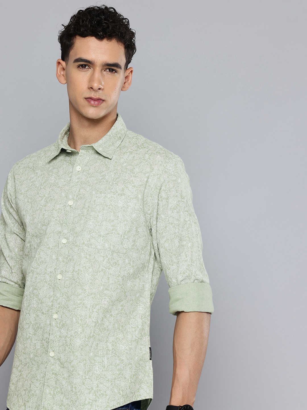 

Flying Machine Slim Fit Floral Printed Pure Cotton Casual Shirt, Green