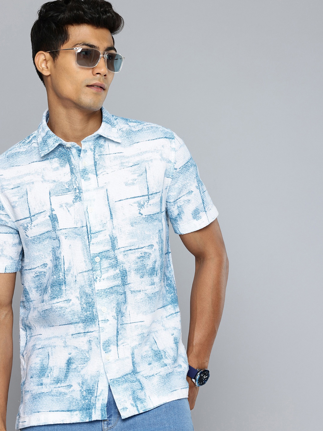 

Flying Machine Pure Cotton Self-Design Abstract Printed Casual Shirt, White
