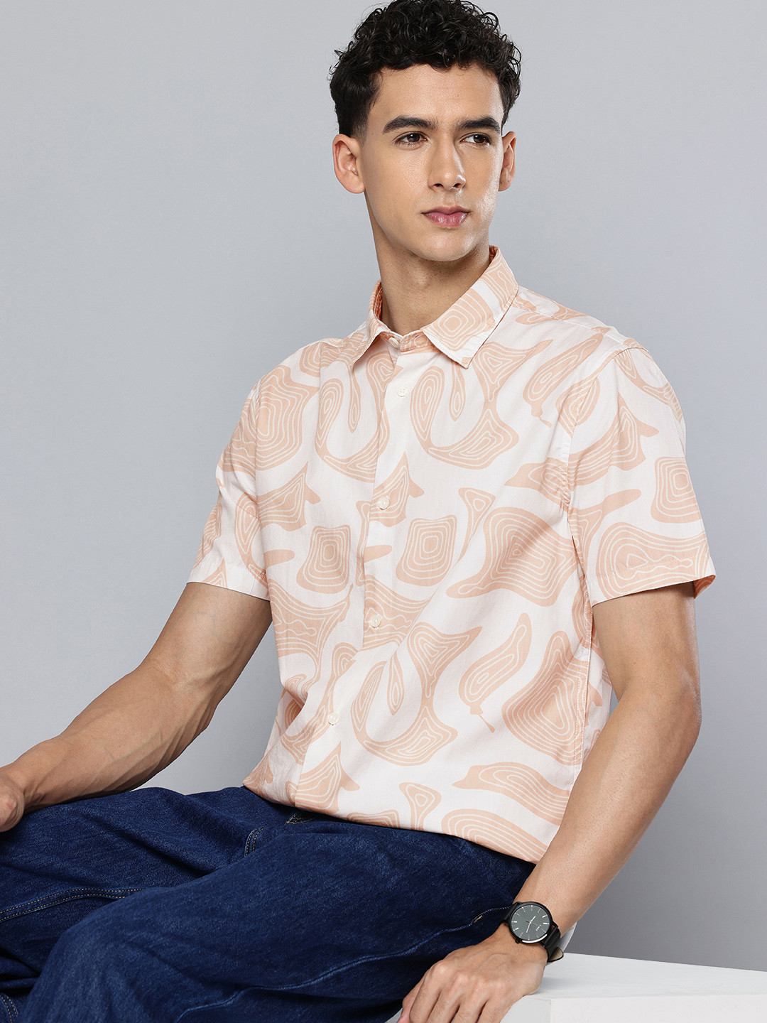 

Flying Machine Opaque Abstract Printed Pure Cotton Casual Shirt, White