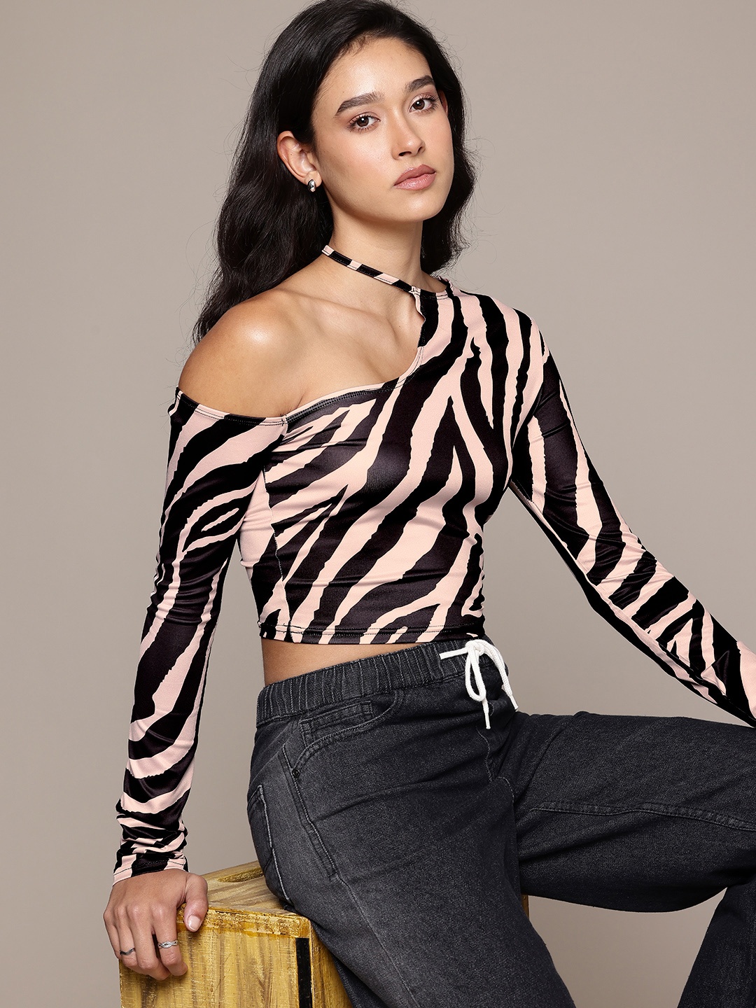 

The Roadster Life Co. Printed One Shoulder Crop Top, Brown