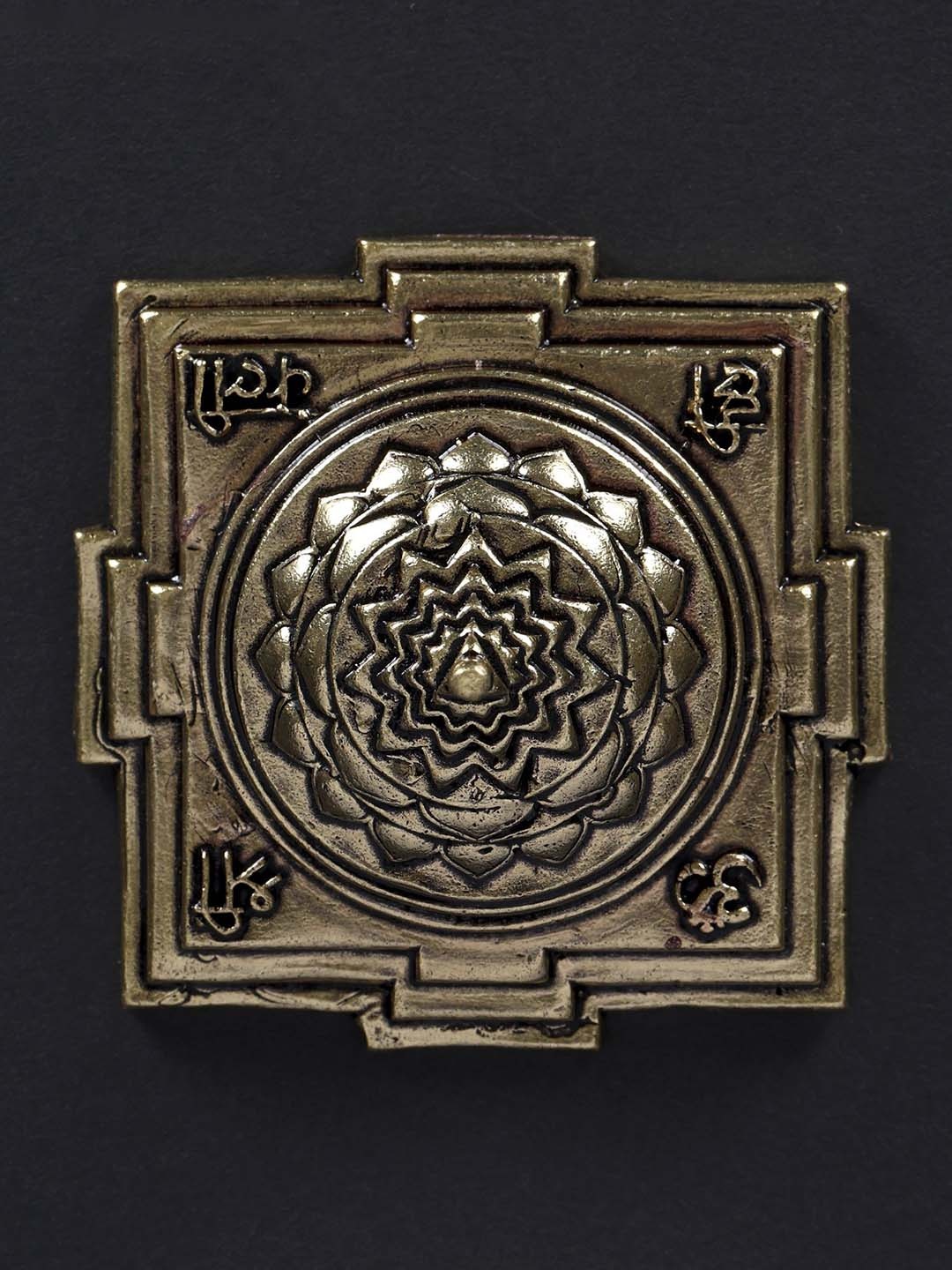 

Exotic India Gold-Toned & Black Shri Yantra Religious Idol Showpiece
