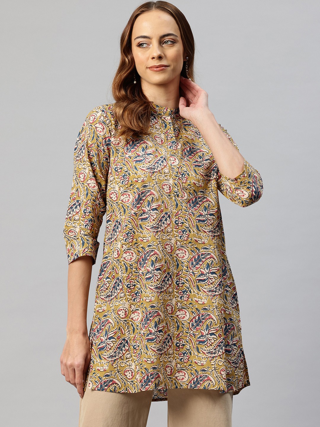 

One Femme Kalamkari Printed Mandarin Collar Ethnic Tunic, Yellow