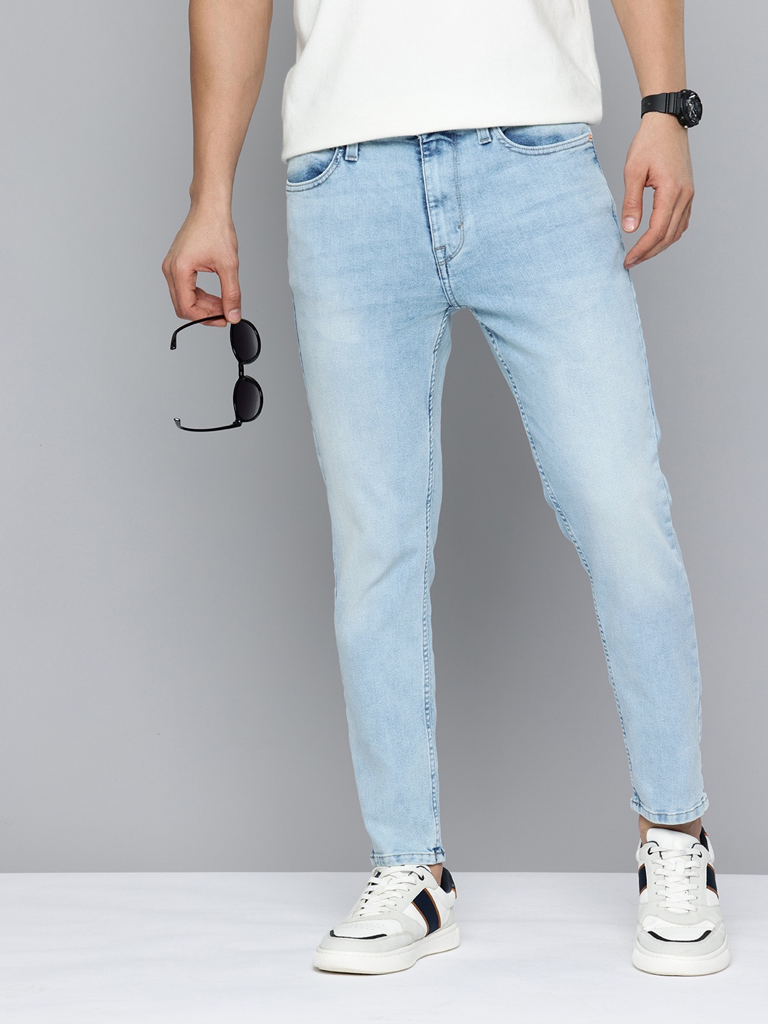 

Flying Machine Men Mankle Relaxed Tapered Fit Heavy Fade Stretchable Jeans, Blue