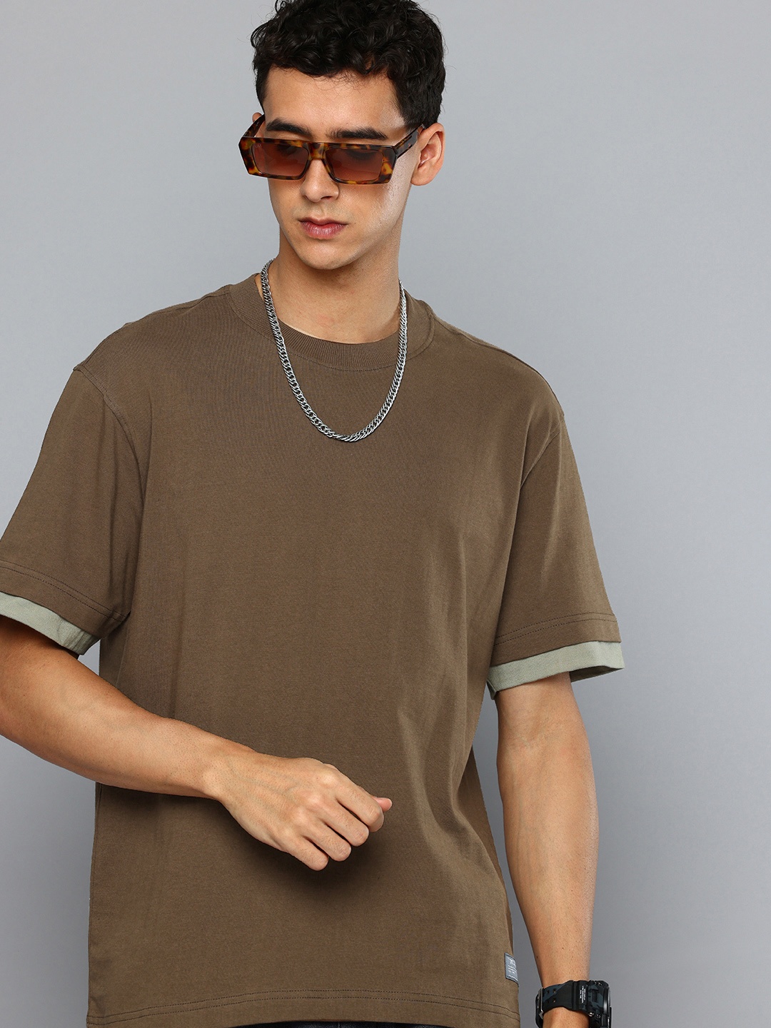 

Flying Machine Drop-Shoulder Sleeves Pure Cotton Relaxed Fit T-shirt, Brown