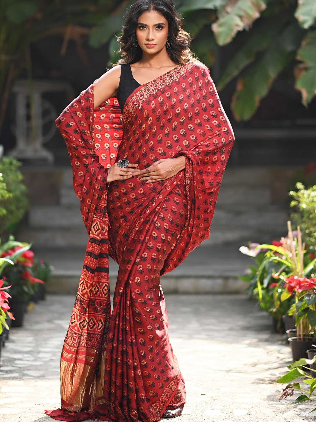 

Unnati Silks Ajrak Pure Silk Handloom Block Printed Saree, Red