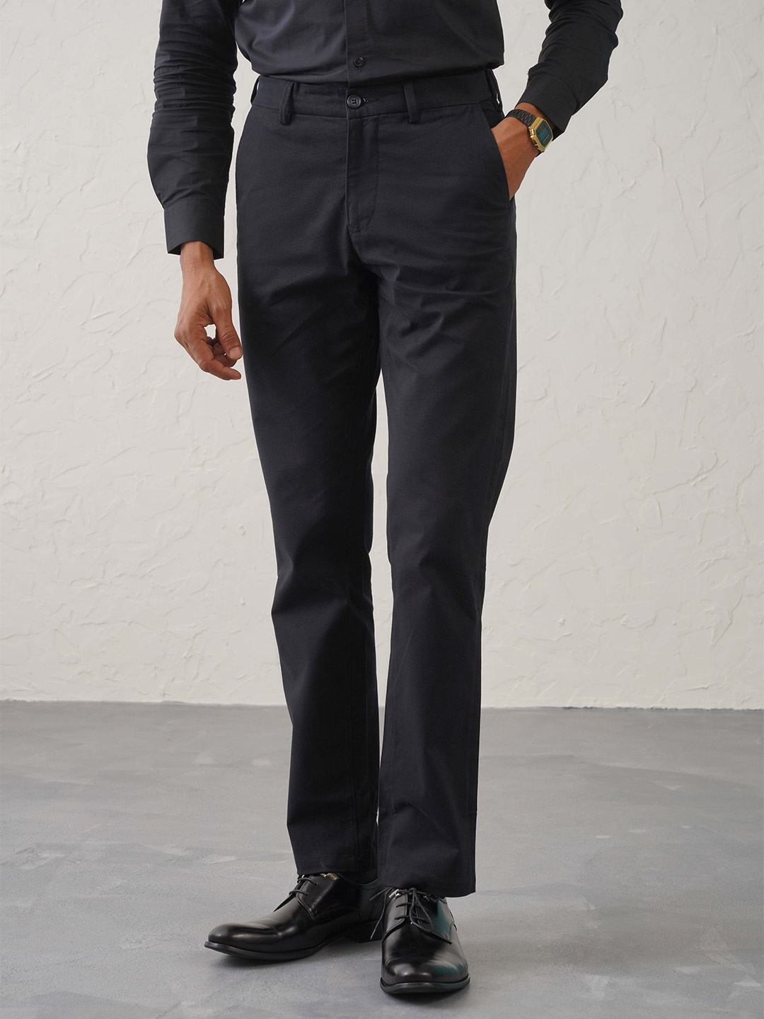 

Minus One Men Cotton Mid-Rise Regular Fit Chinos Trousers, Black