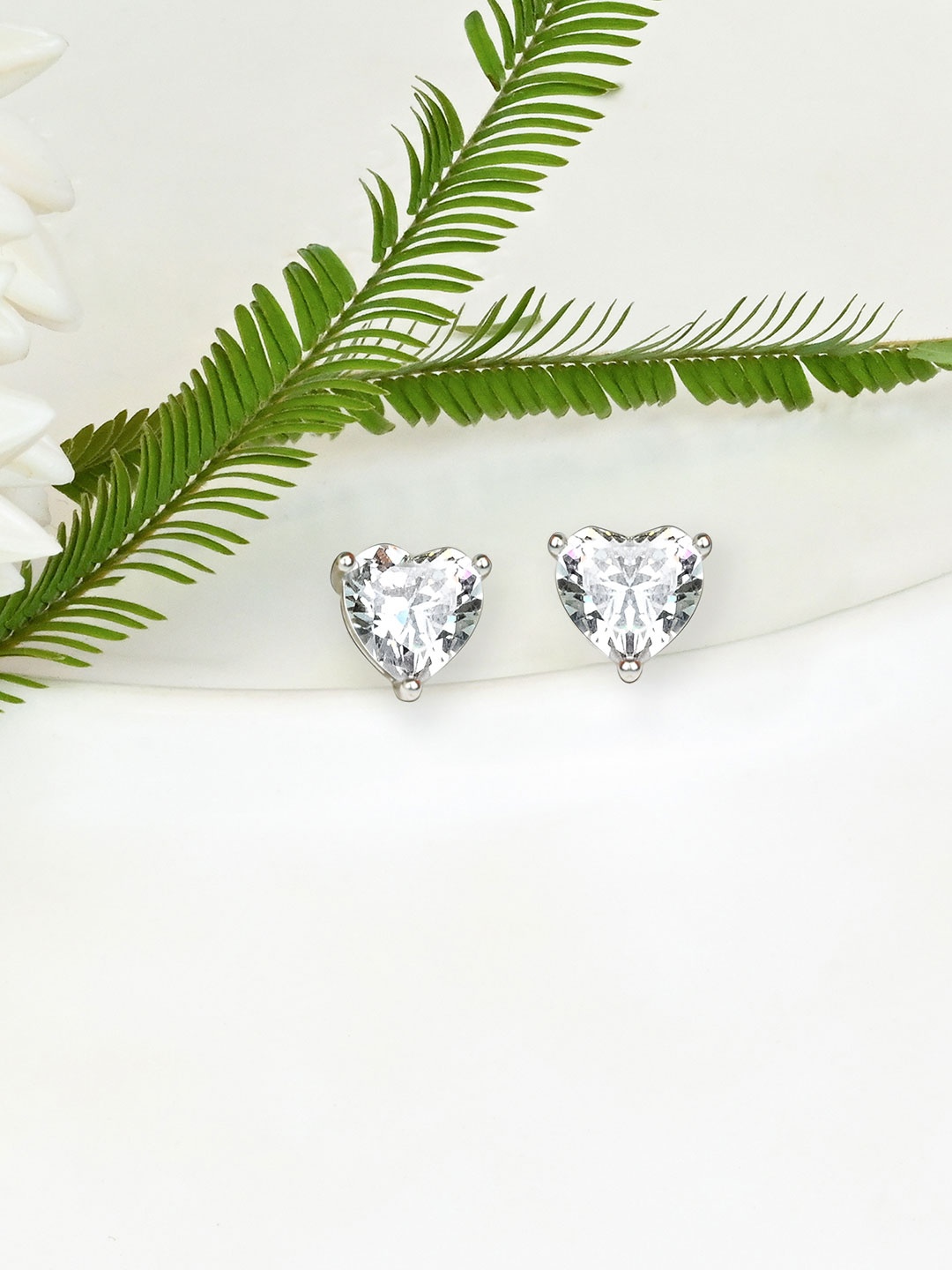 

TOUCH925 Silver Heart Shaped Cubic Zirconia Stone Studded Studs