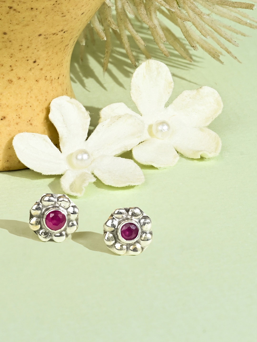 

TOUCH925 Silver Vibrant Sunflower Stone Studded Studs