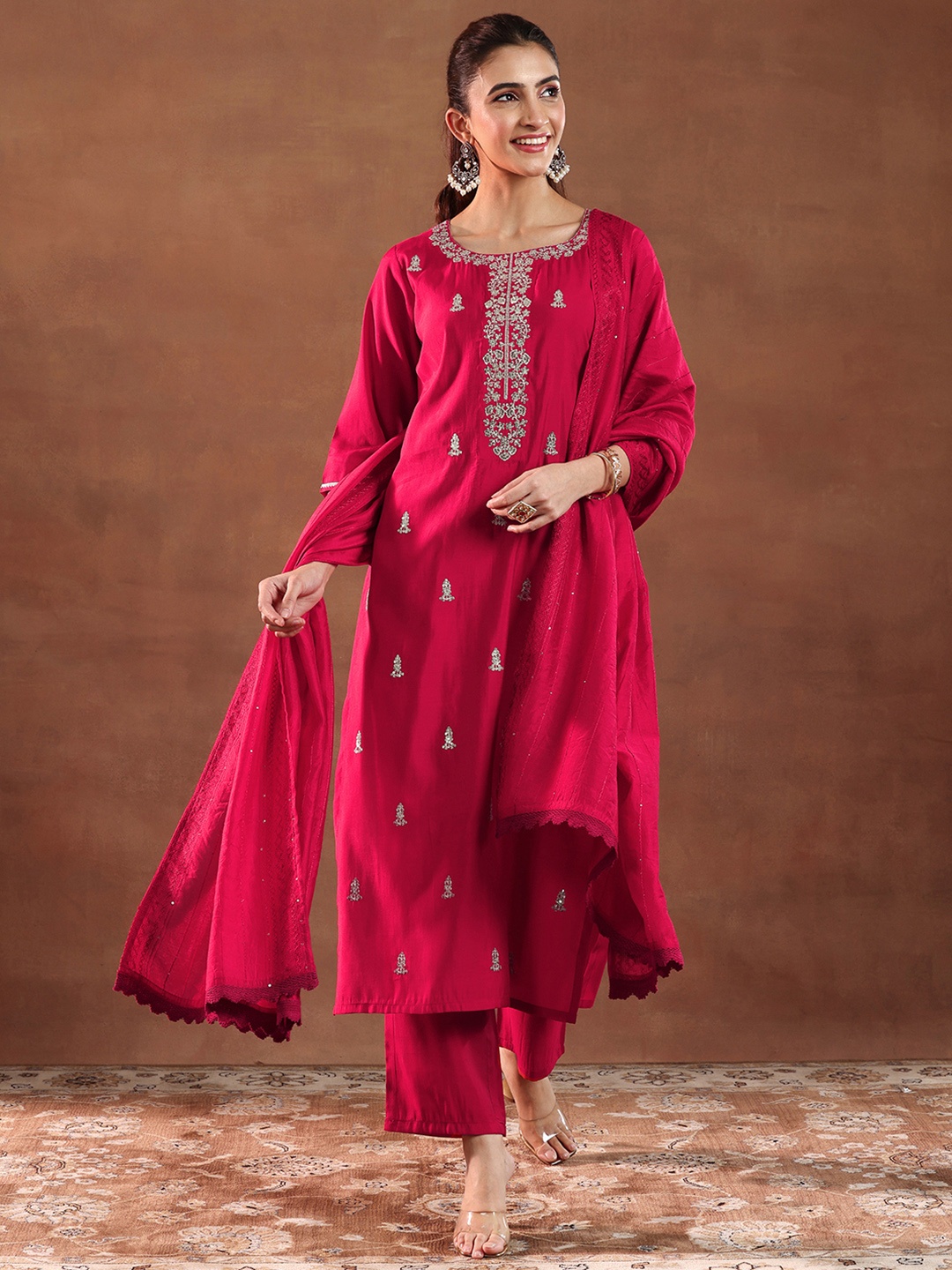 

Libas Floral Embroidered Gotta Patti Straight Kurta with Trousers & Dupatta, Red