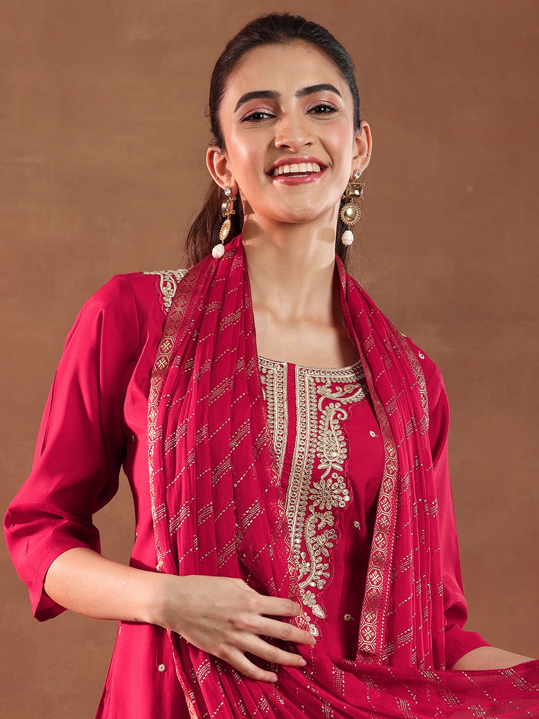 

Libas Round Neck Ethnic Motifs Embroidered Zari Straight Kurta with Trouser & Dupatta, Red