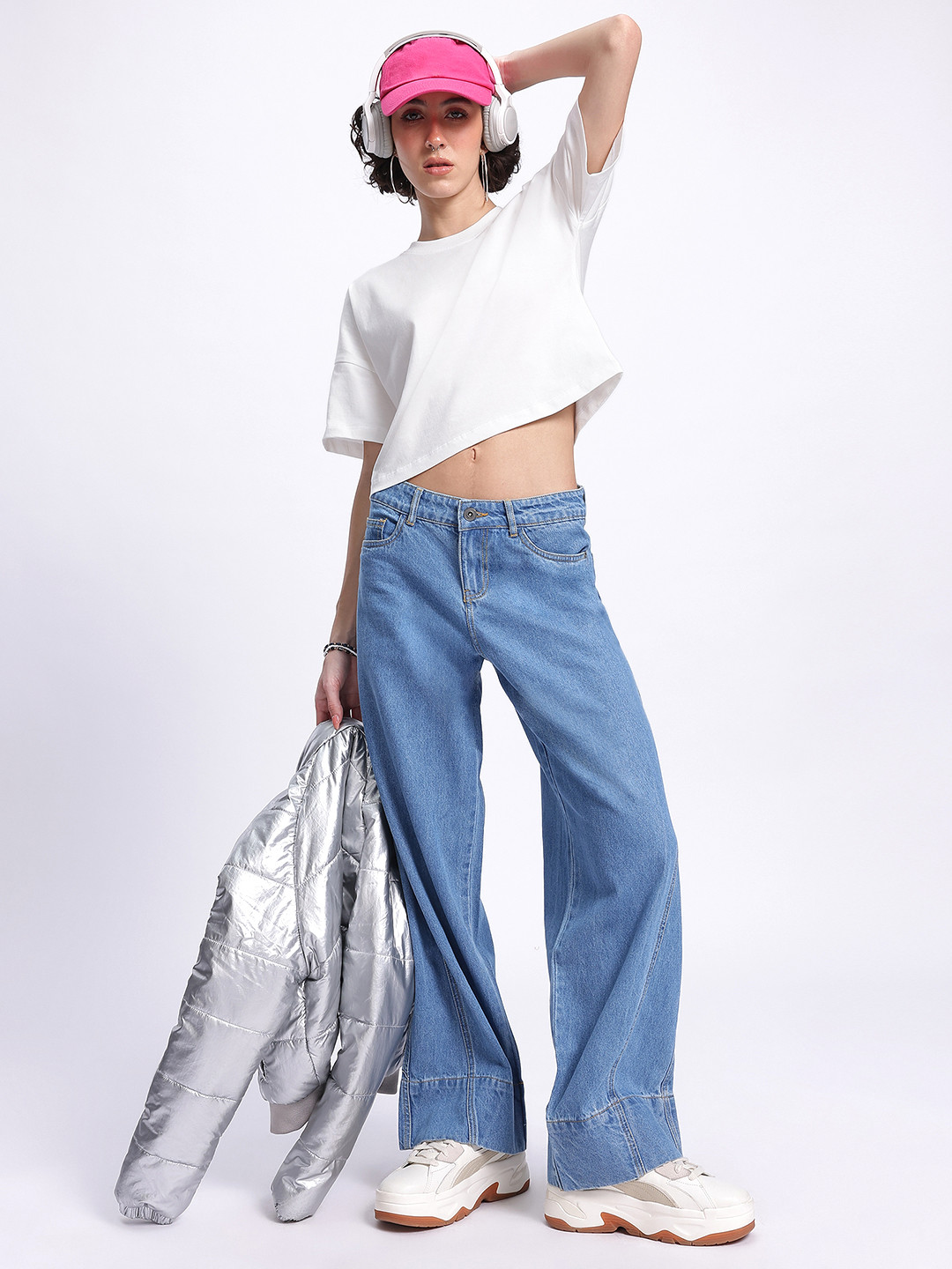 

glitchez Manifest Magic Printed Cropped Boxy T-shirt, White
