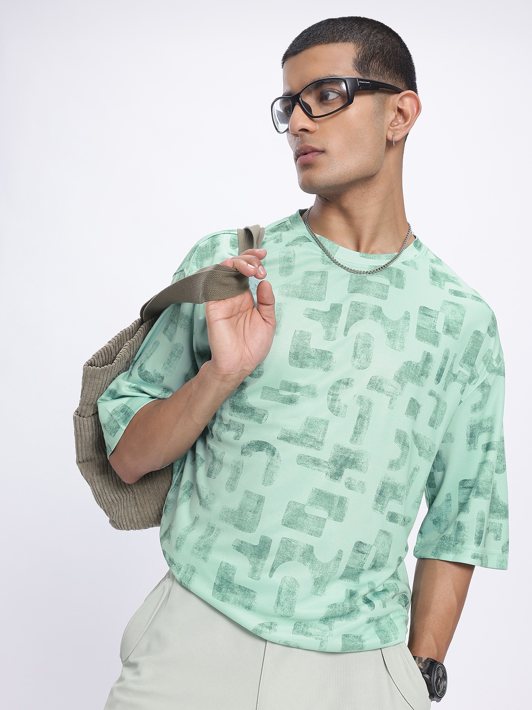 

glitchez Street Scribble Printed Drop-Shoulder Sleeves T-shirt, Green