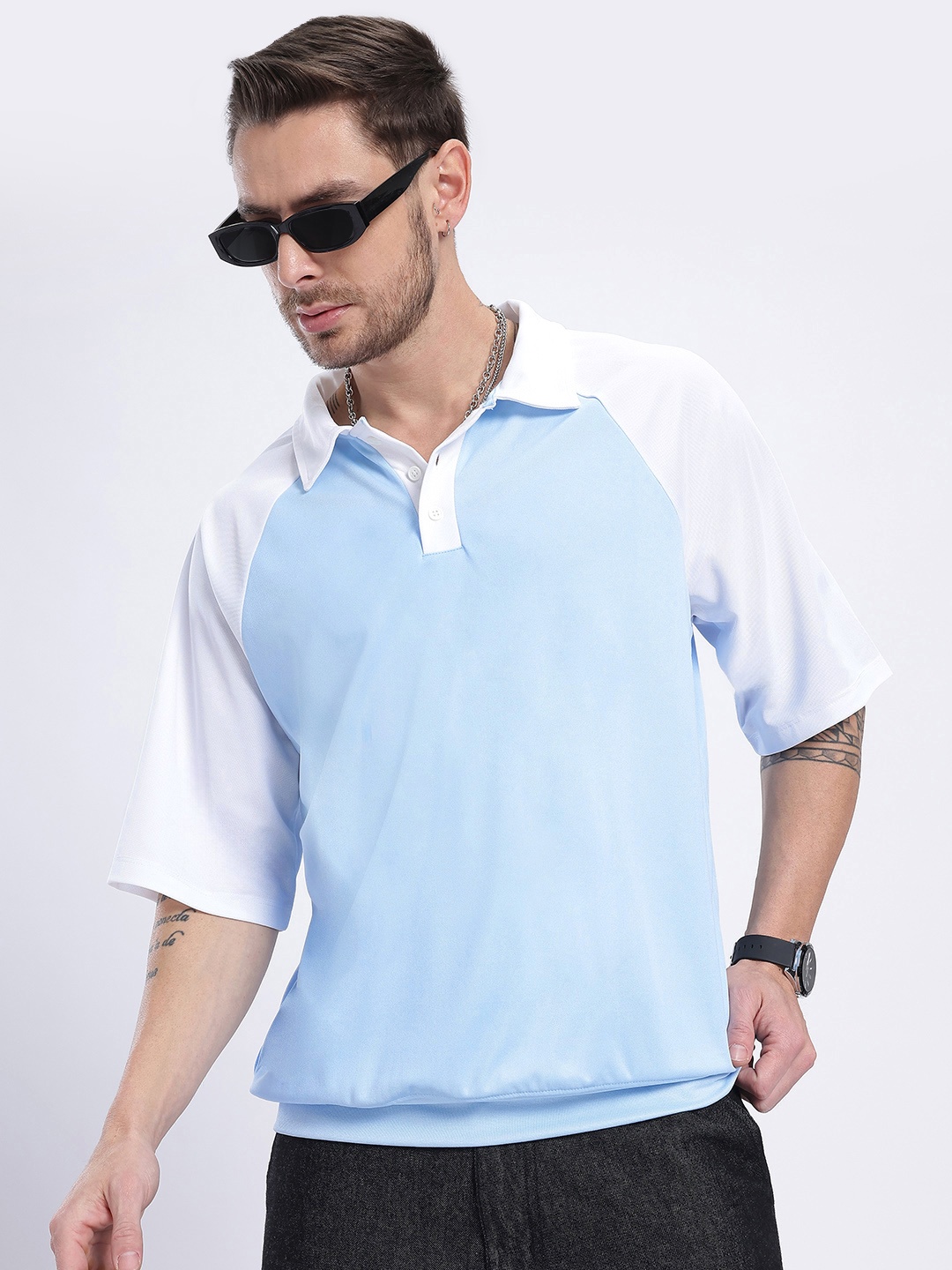 

glitchez Elevated Basics Colourblocked Regular Fit Polo Collar T-shirt, Blue
