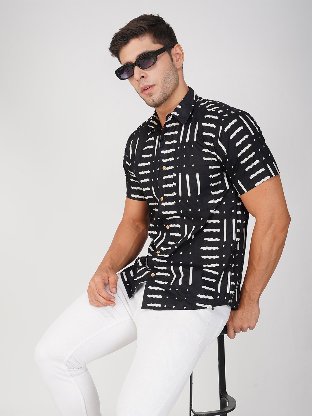 

MASU LIVING Men Opaque Printed Party Shirt, Black