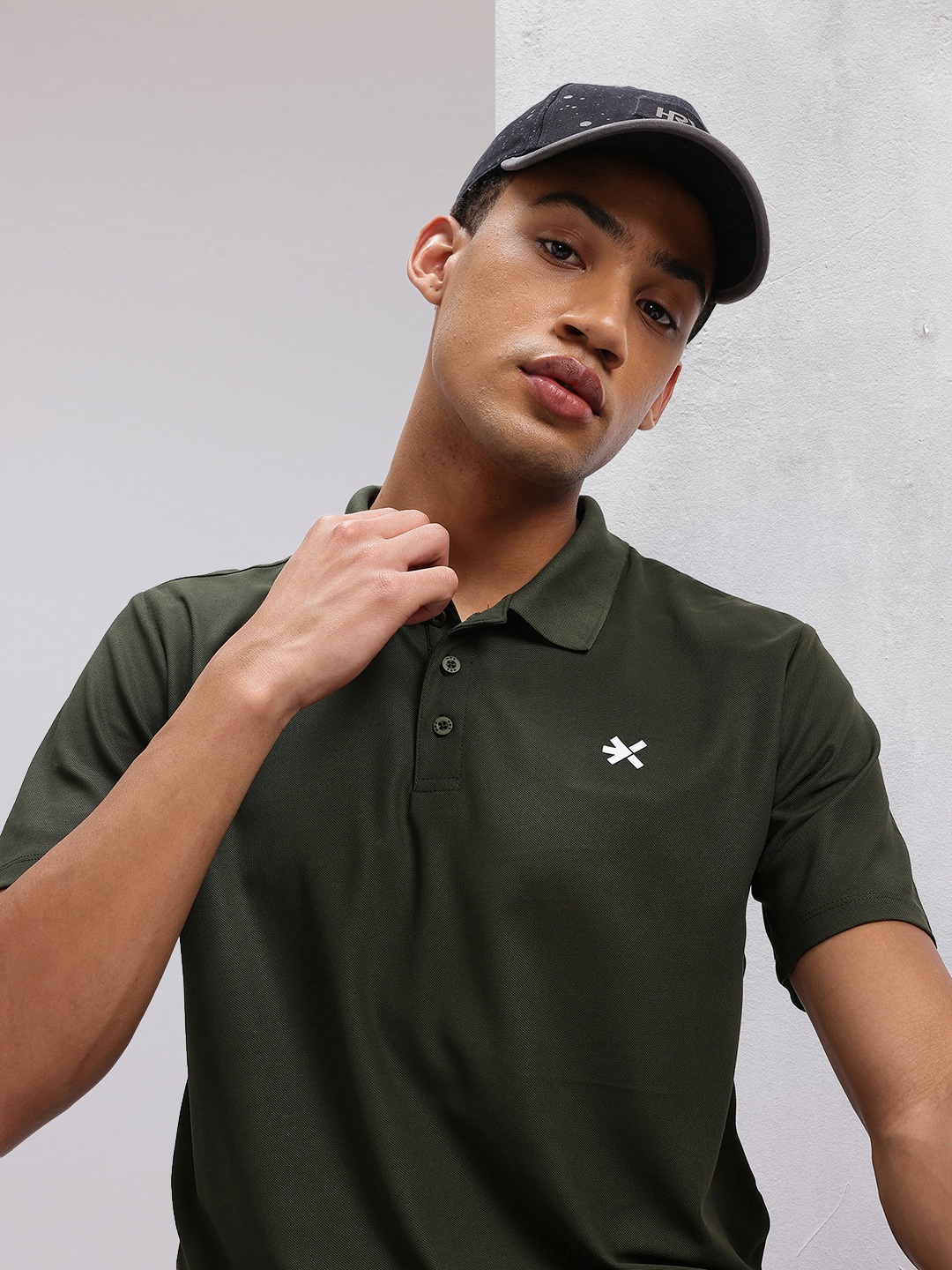 

HRX by Hrithik Roshan Solid Polo Collar T-shirt, Olive