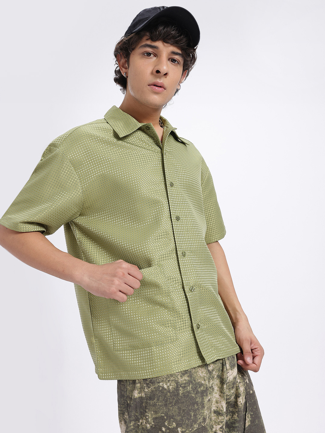 

glitchez Textured Luxe Relaxed Shirt, Green