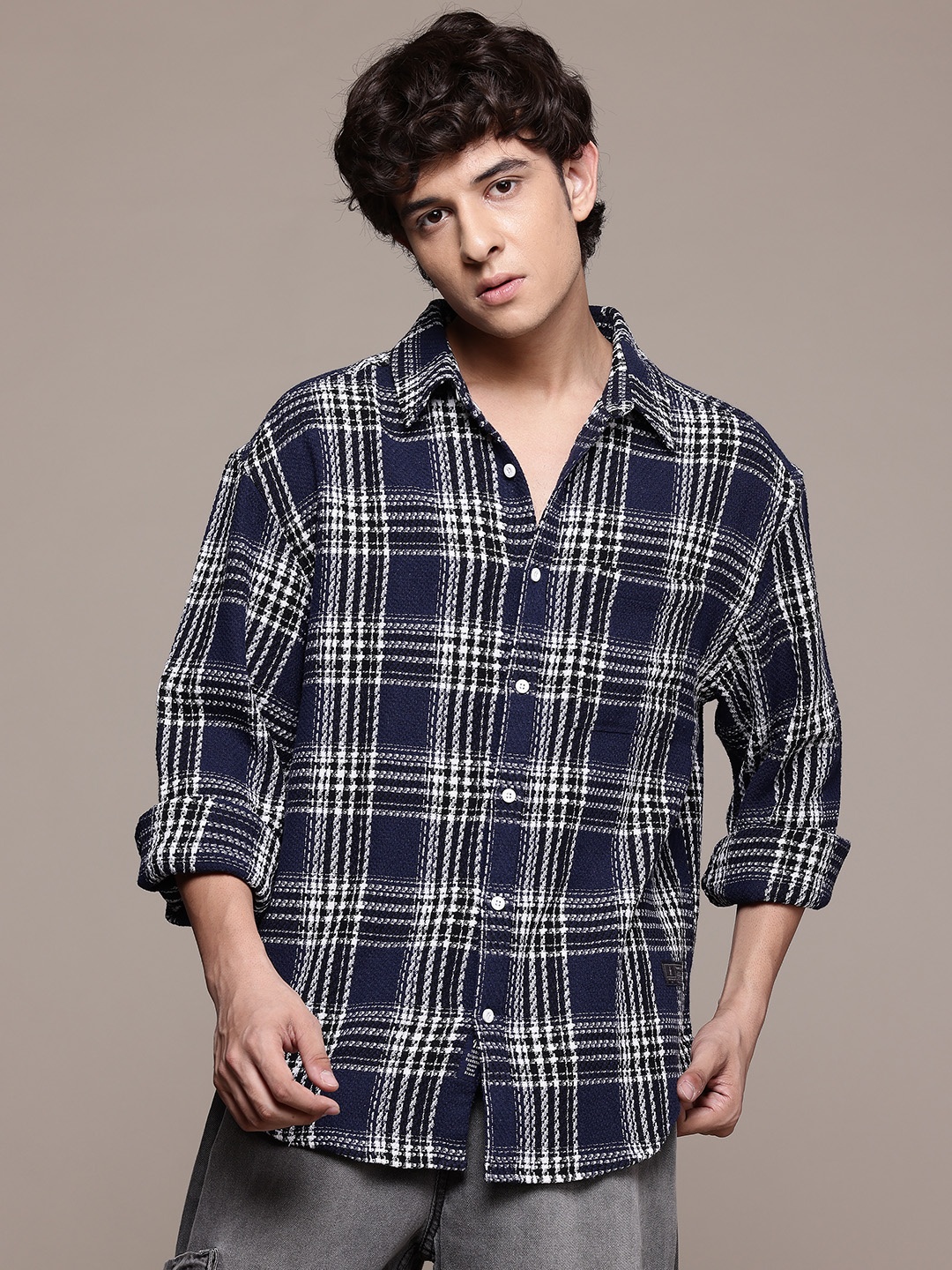 

The Roadster Lifestyle Co. Relaxed Checked Pure Cotton Casual Shirt, Navy blue