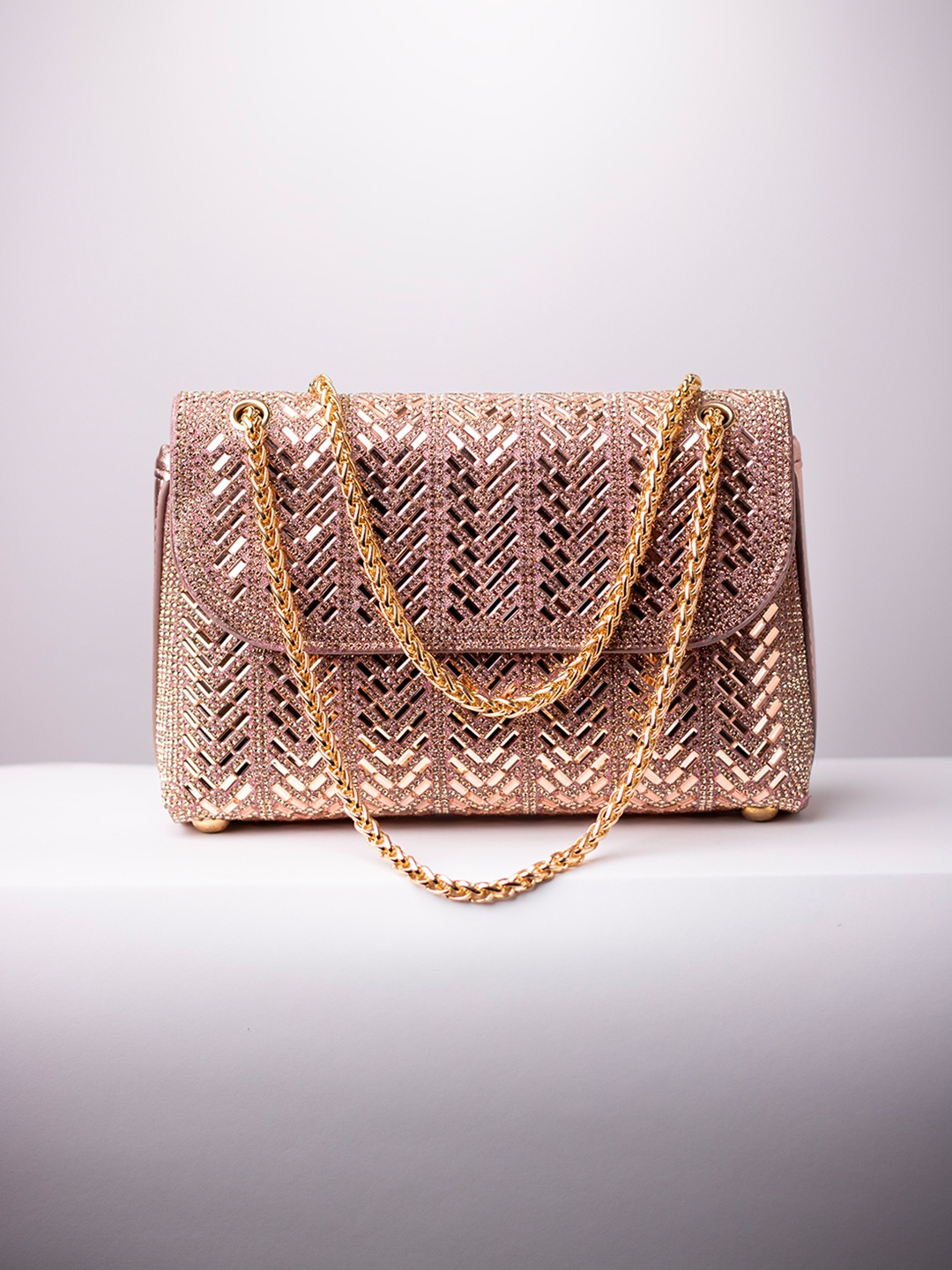 

Inc 5 Textured Sling Bag, Rose gold