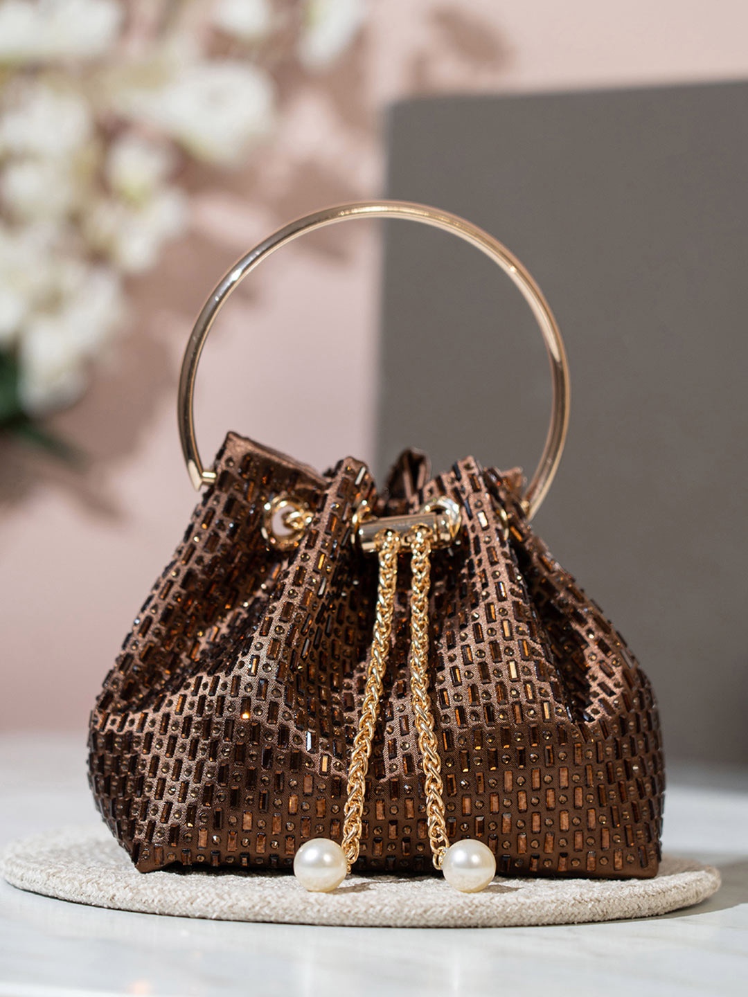 

Inc 5 Textured Bucket Handheld Bag, Bronze