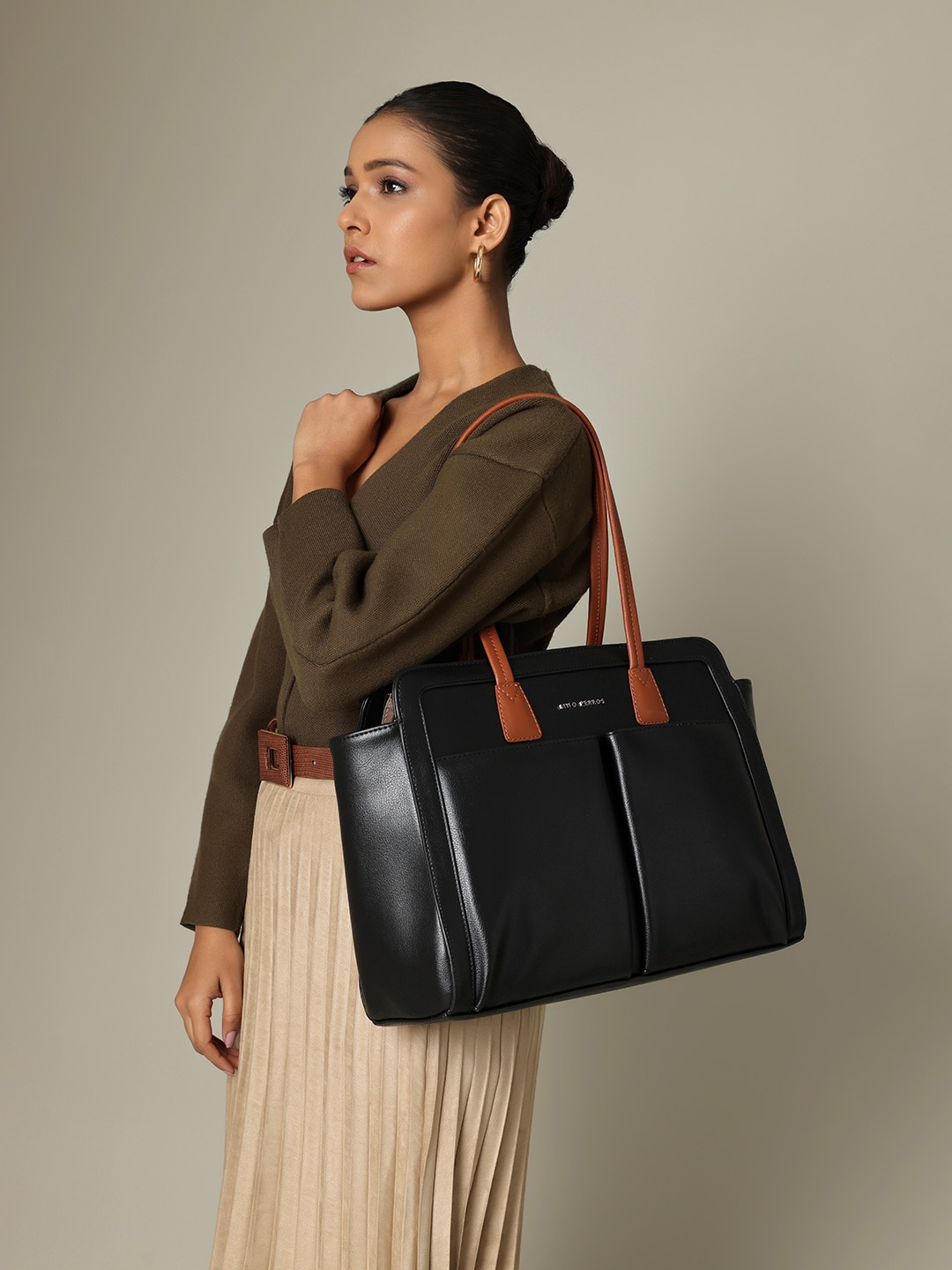 

Lino Perros Oversized Shoulder Bag, Black