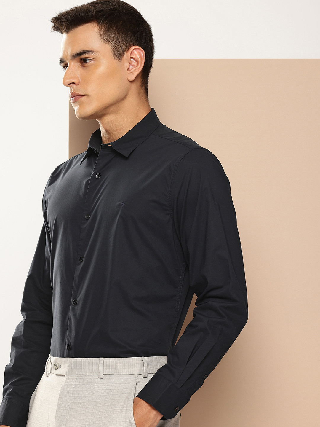 

INVICTUS Pure Cotton Solid Intelligent Anti-Stain Formal Shirt, Navy blue