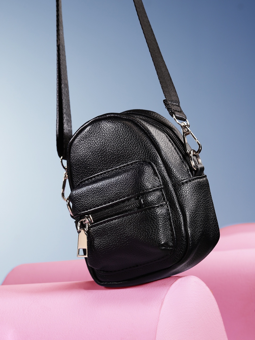 

DressBerry Textured Structured Sling Bag, Black