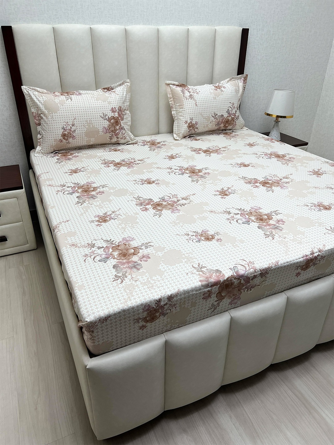 Pure Decor Brown & Cream-Coloured Floral 300 TC Queen Bedsheet with 2 Pillow Covers
