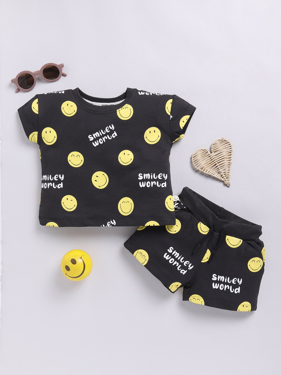 

Happy Faces Girls Smiley & Typography Printed Pure Cotton T-shirt with Shorts, Charcoal