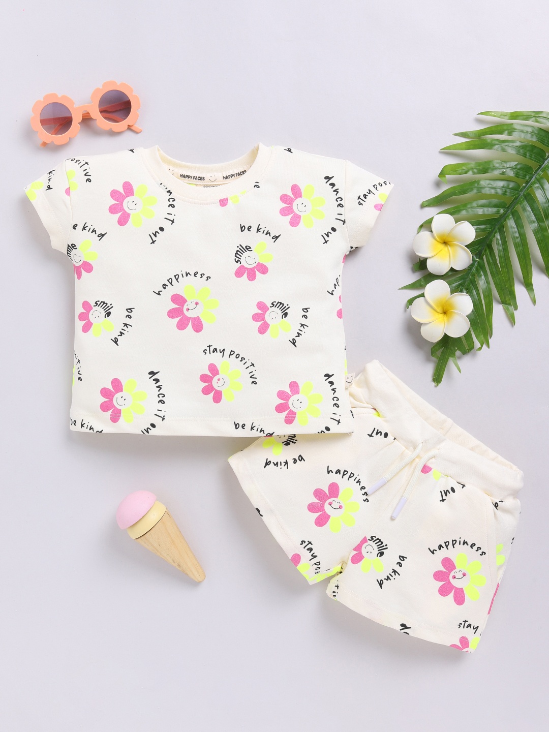

Happy Faces Girls Floral & Typography Printed Pure Cotton T-shirt with Shorts, Off white