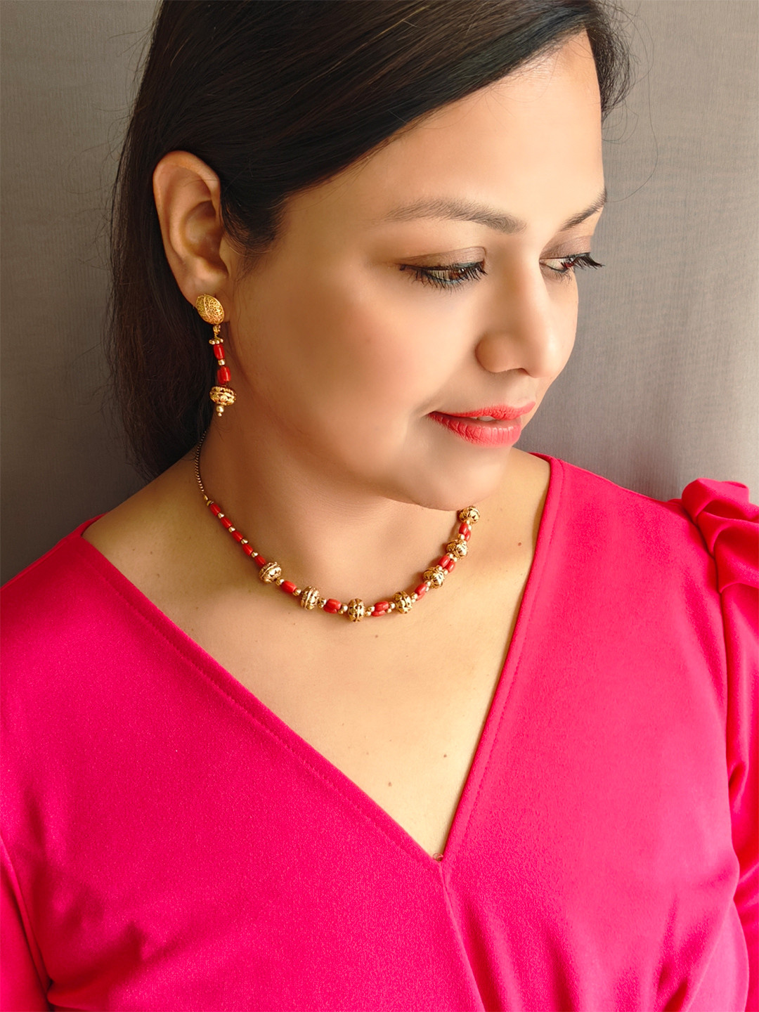 

GRIIHAM Gold Plated In Coral Beads Jewellery Set
